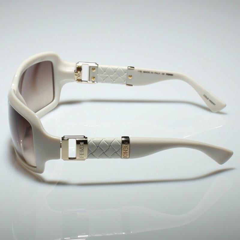 New Fendi Off White Sonnenbrille mit Etui Damen