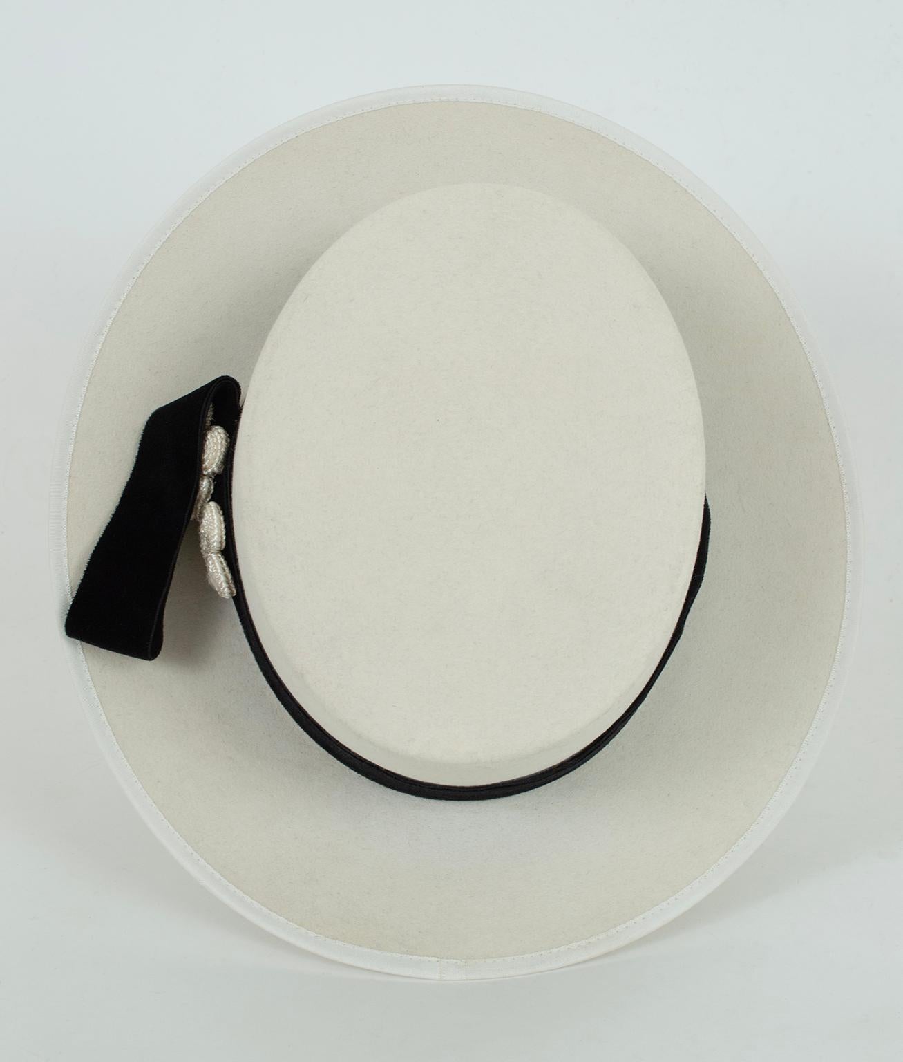 New Fernandez y Roche Ivory Gaucho Hat w Passementerie Band, Madrid – L, 1950s For Sale 1
