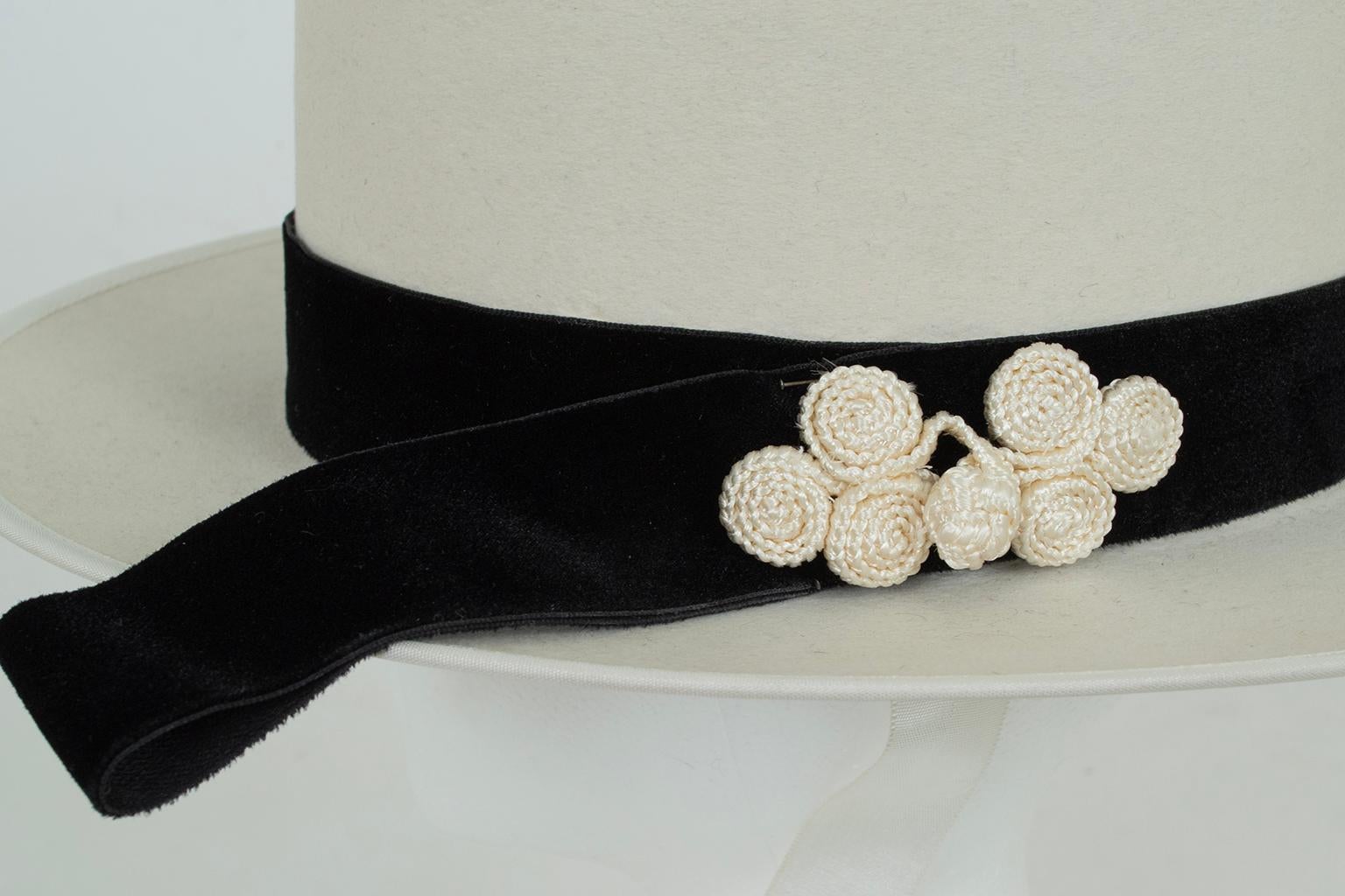 New Fernandez y Roche Ivory Gaucho Hat w Passementerie Band, Madrid – L, 1950s For Sale 4