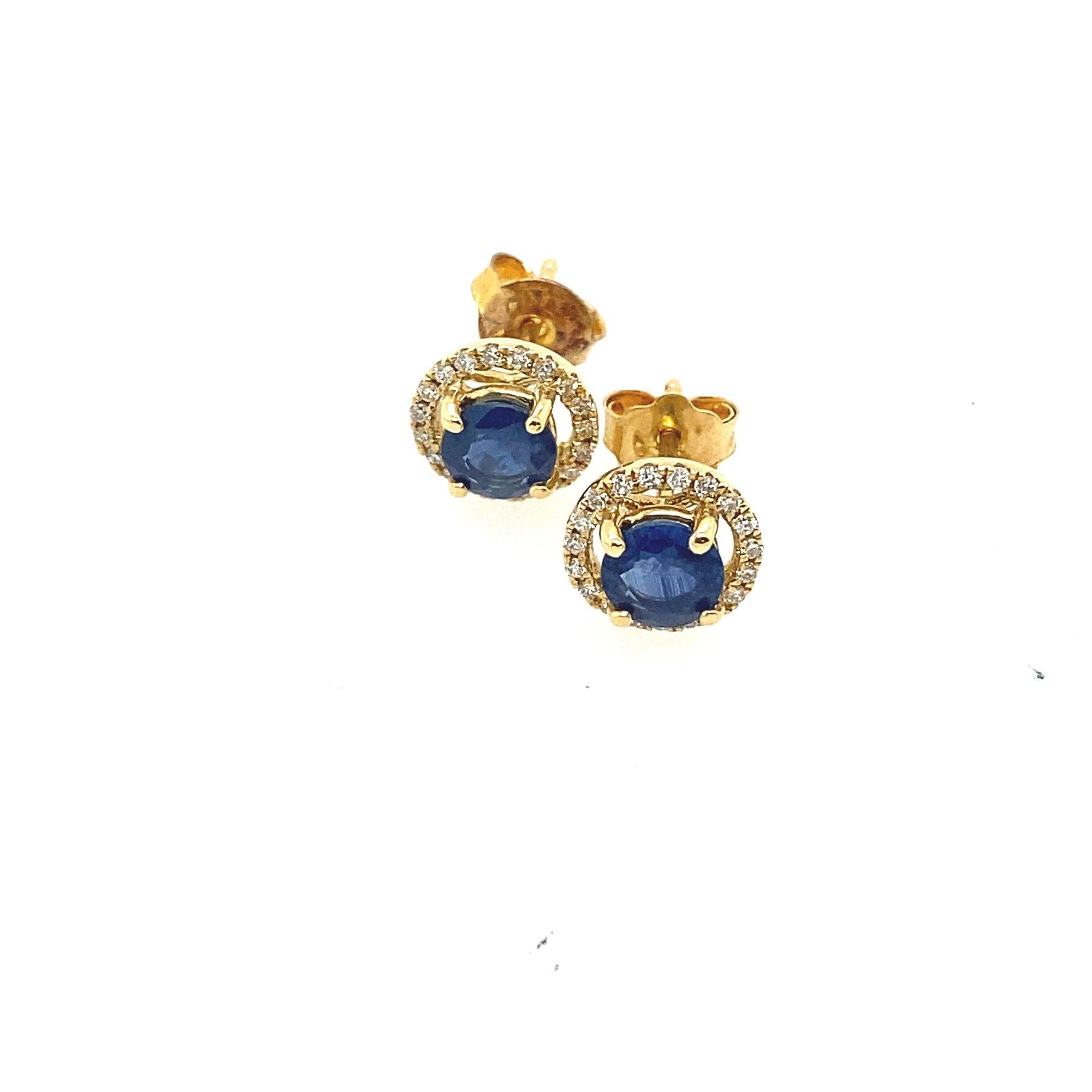 Round Cut New Fine Quality Matching 0.50ct Sapphire in 18ct Yellow Gold Halo For Sale