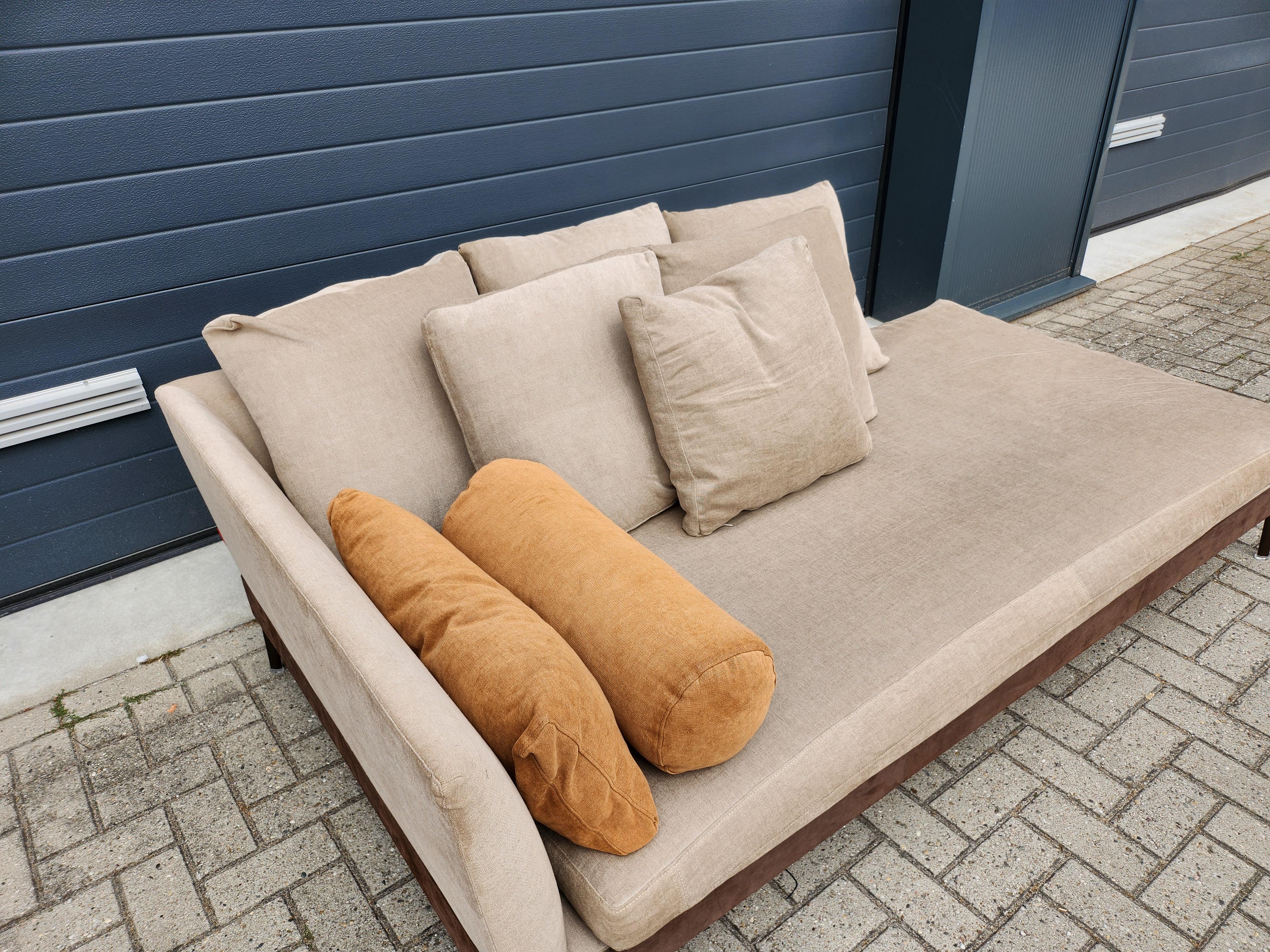 oversized chaise lounge