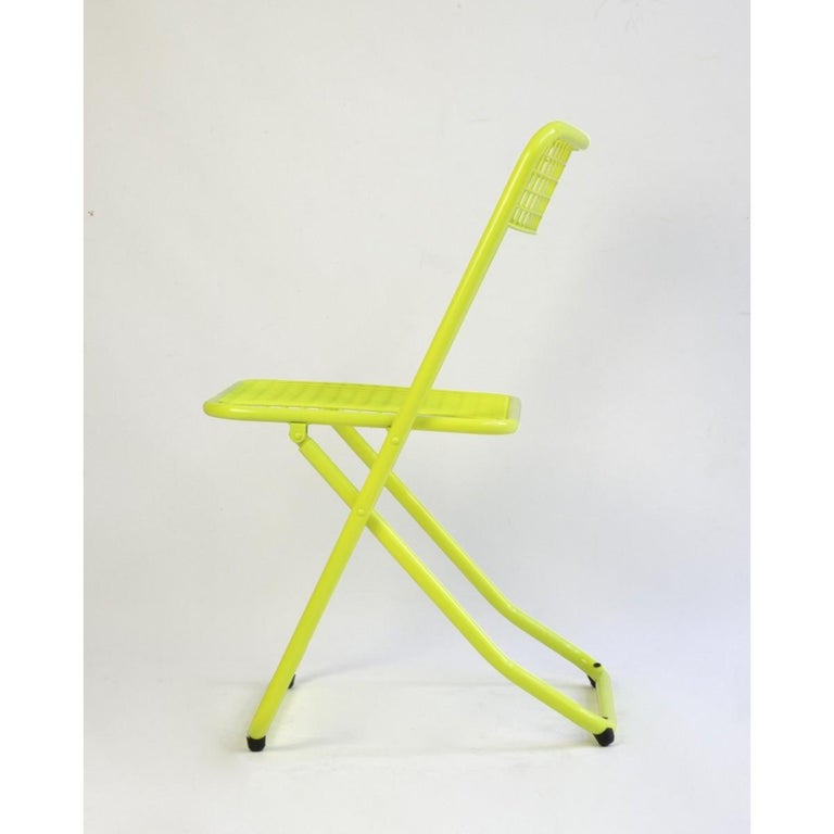 New Folding Chair Yellow 1026 by Houtique & Masquespacio signed by Federico Giner, Valencia, Spain

We have traveled to the past to pick up the 085 chair, an icon of Postmodern design. We have returned to the present, reissued it and bathed in new