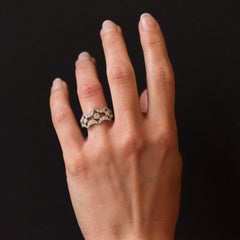 New French 0.90 Carat Diamond Rimmed Platinum Ring
