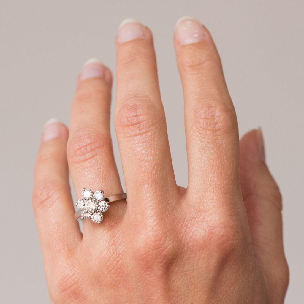 diamond daisy ring