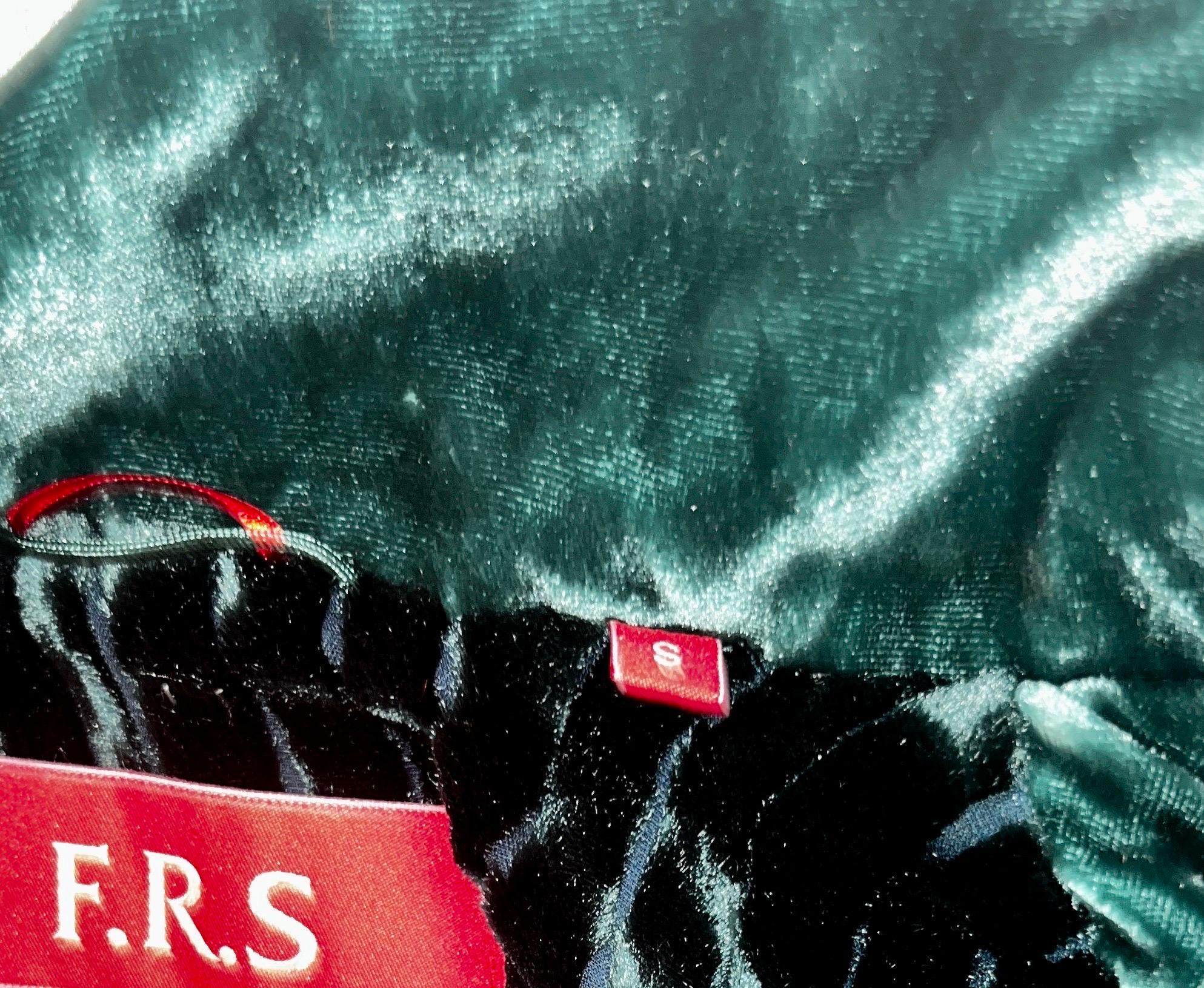 F.R.S pour Restless Sleepers - Robe en velours vert émeraude FRS, neuve en vente 4