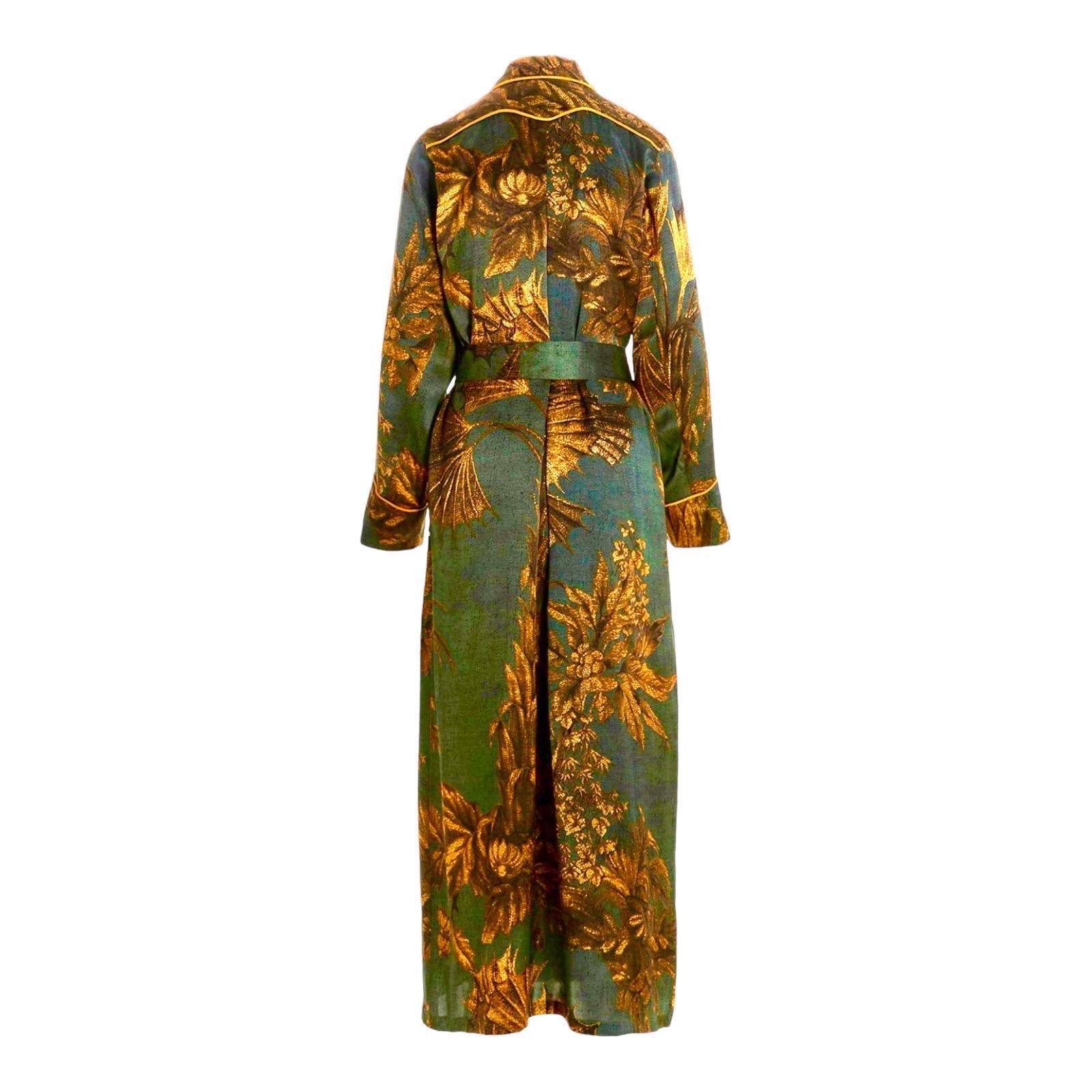 Let F.R.S For Restless Sleepers’ exceptional maximalist approach to pattern infuse your outerwear edit with a healthy dose of luxury by way of this rare dress / coat. Magnificently tailored, this amazing piece closes with buttons and fastens with a