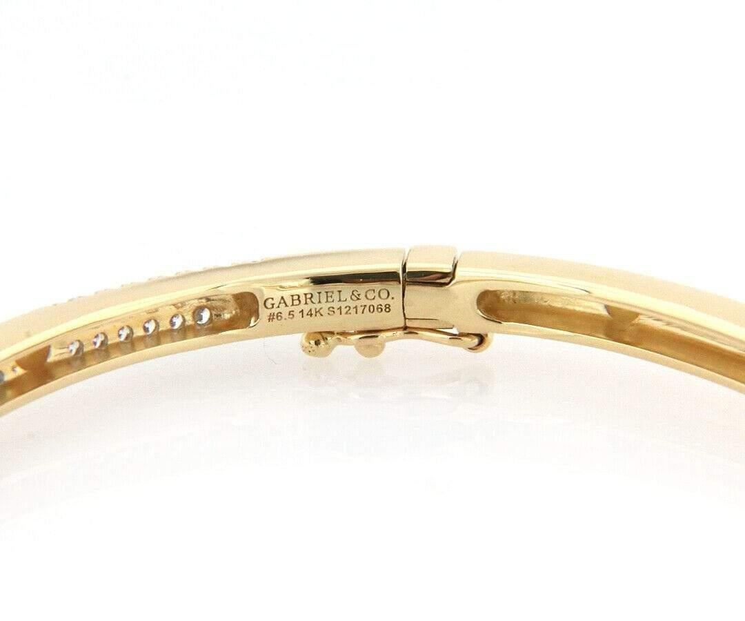 Gabriel & Co. 0.70ctw Diamond Pyramid Stations Bangle Bracelet in 14K Gold In New Condition For Sale In Vienna, VA