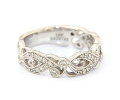 New Gabriel & Co. Bague à anneau à fleurs en or blanc 14 carats avec diamants de couleur milgrain
