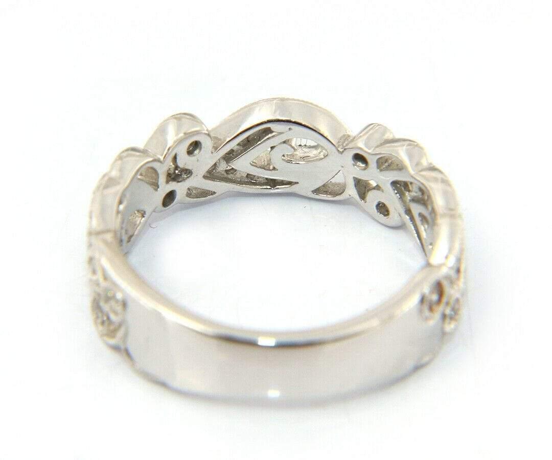 New Gabriel & Co. Diamond Milgrain Floral Band Ring in 14K White Gold In New Condition For Sale In Vienna, VA