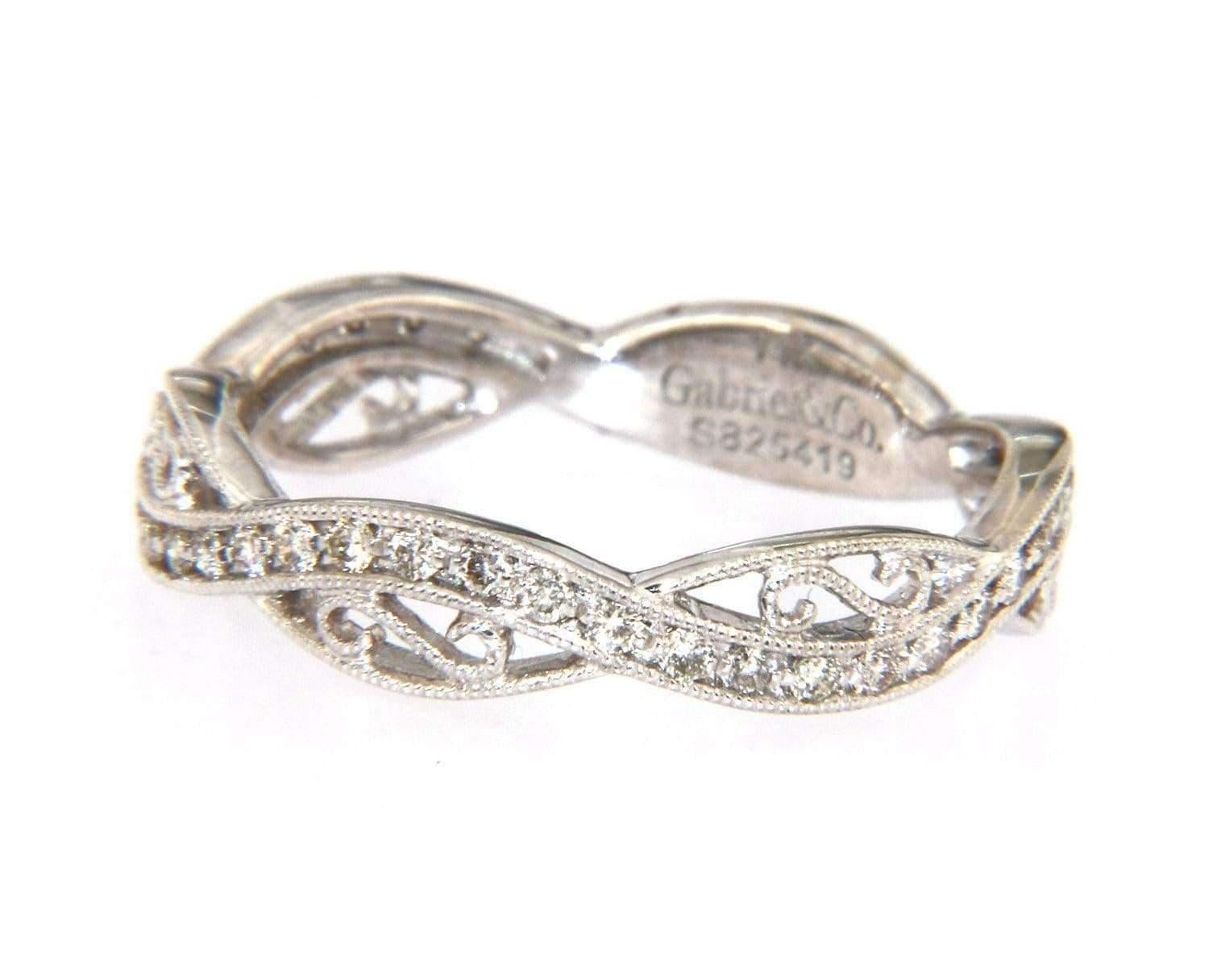 New Gabriel & Co. Diamond Wave Band Ring in 14K In New Condition For Sale In Vienna, VA
