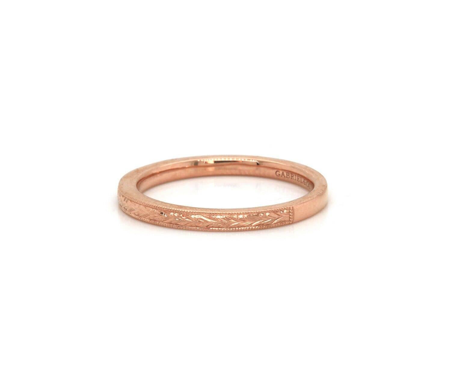 New Gabriel & Co. Filigree Engraved Band Ring in 14K

Gabriel & Co. Filigree Engraved Band Ring
14K Rose Gold
Band Width: Approx. 2.0 MM
Ring Size: 6.50 (US)
Weight: Approx. 2.40 Grams
Stamped: GABRIEL & CO., 14K, S1279714

Condition:
Offered for