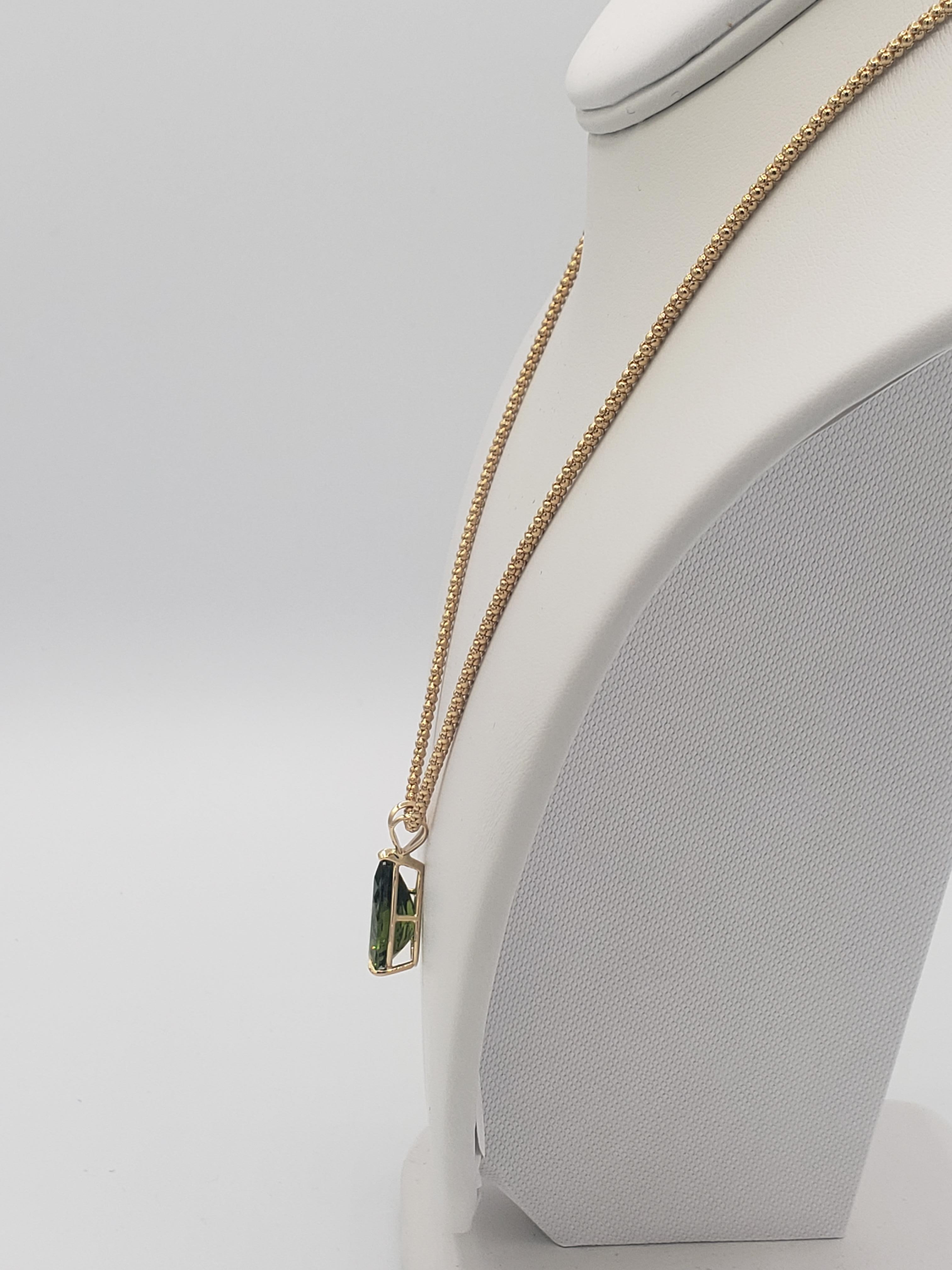 Unheated Natural 12.22 CT Burma Pear Peridot Pendant 14K Gold For Sale 1