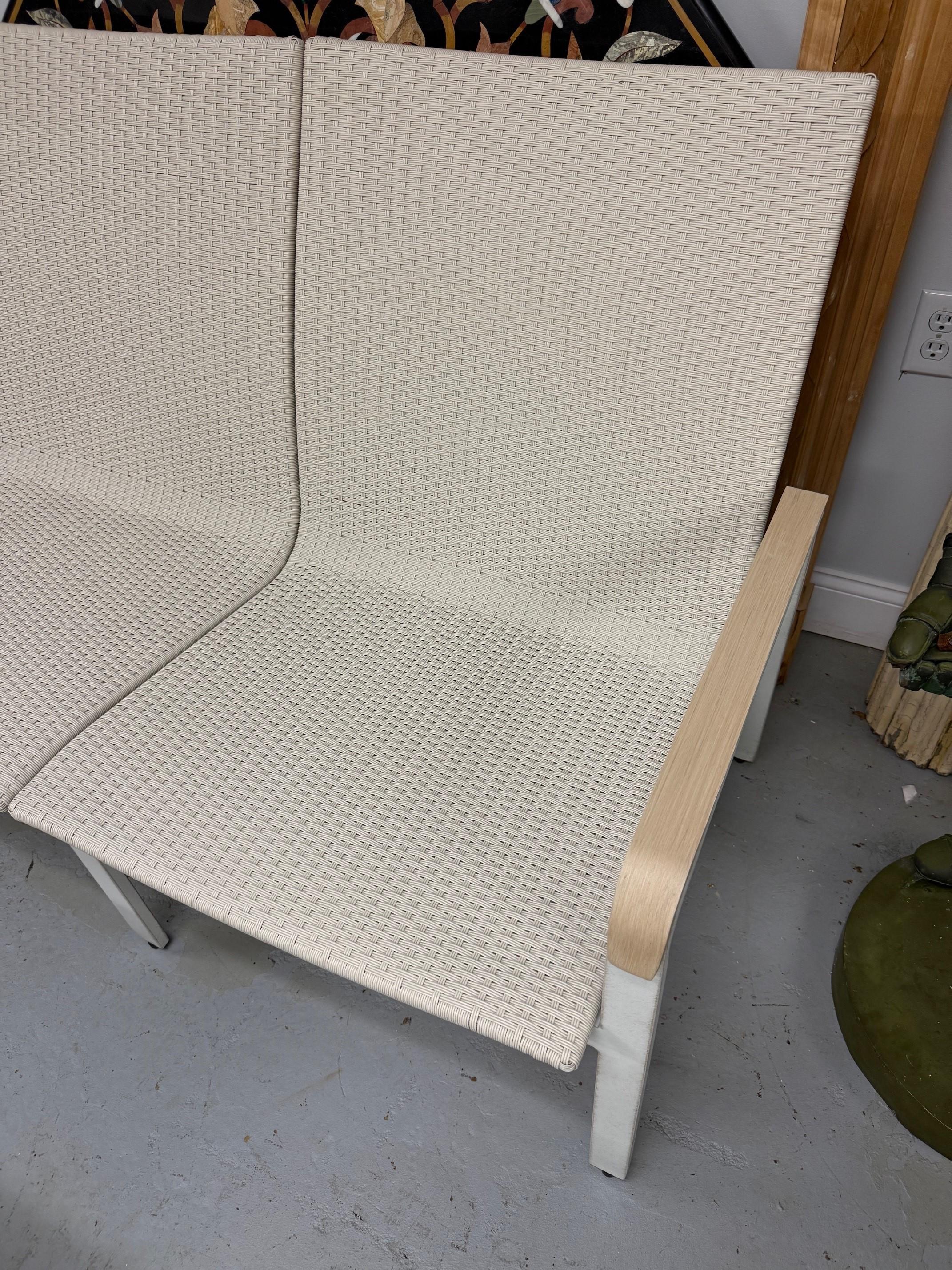 Nuevo Conjunto de exterior Gensun Casual Ventura de 5 piezas de aluminio fundido y mimbre en venta 3