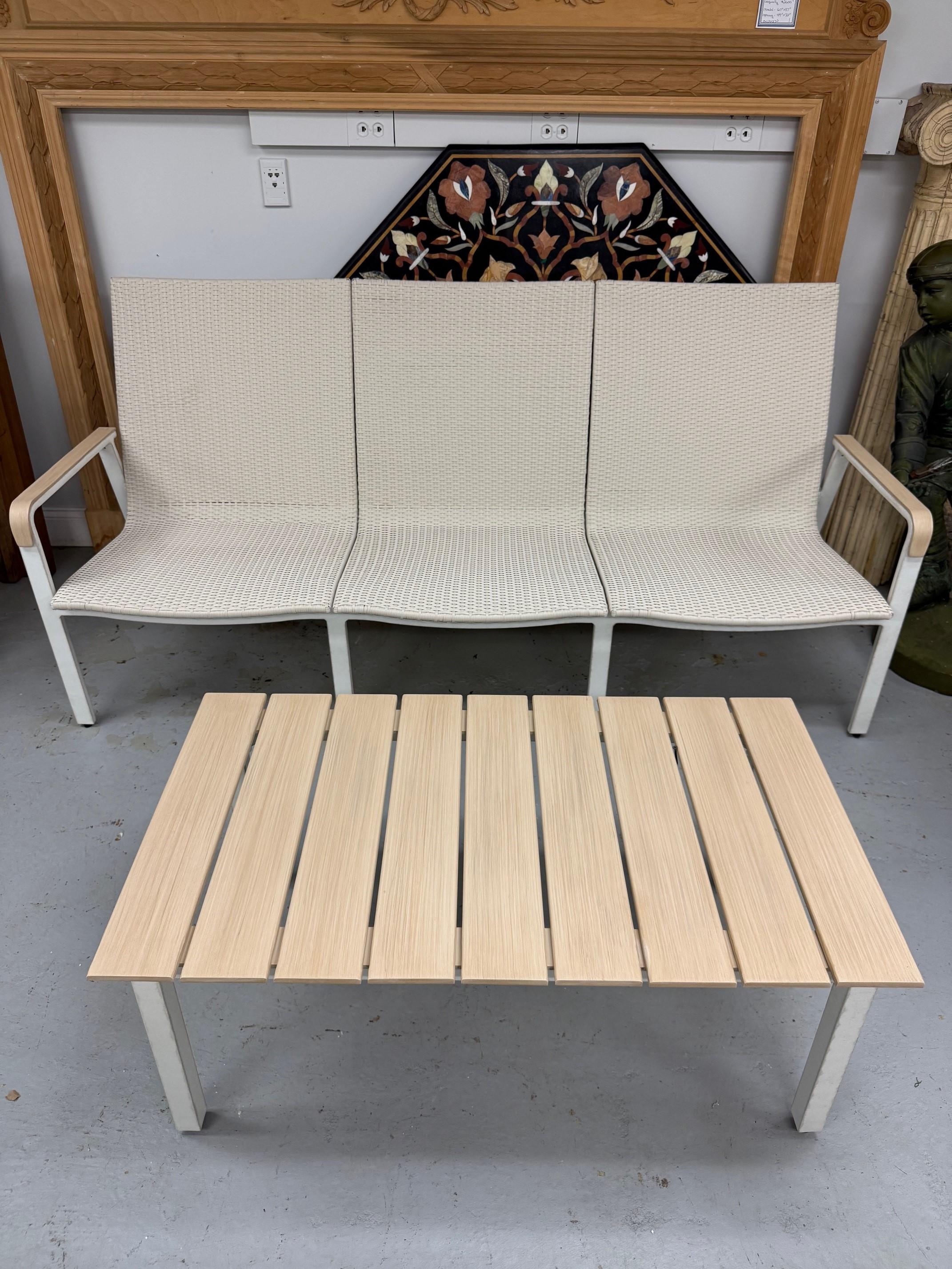 Nuevo Conjunto de exterior Gensun Casual Ventura de 5 piezas de aluminio fundido y mimbre en venta 2