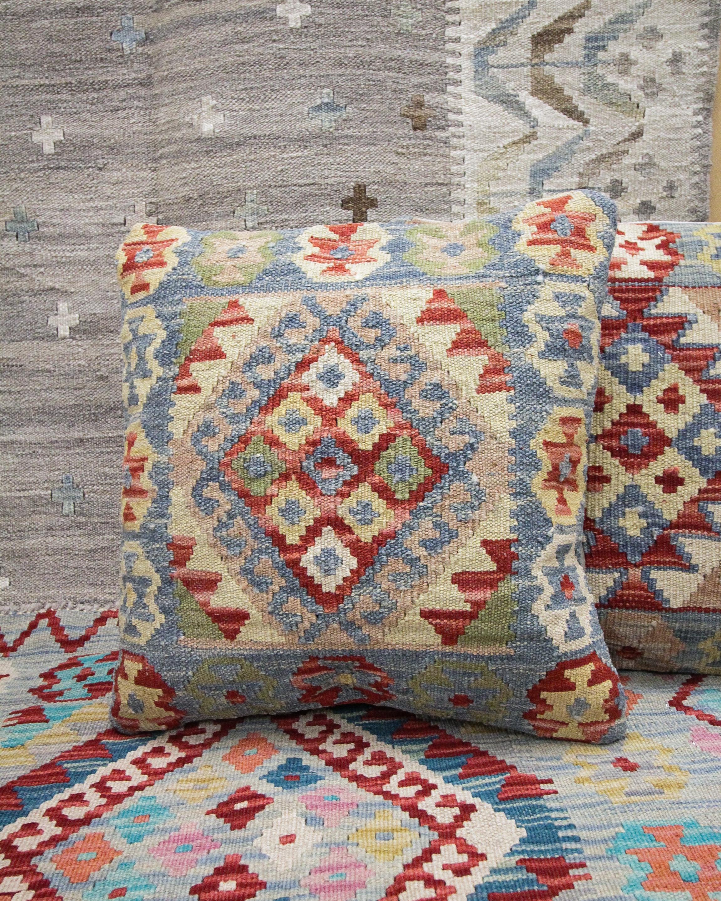 Contemporary New Geometric Kilim Cushion Cover Handwoven Oriental Scatter Cushion For Sale