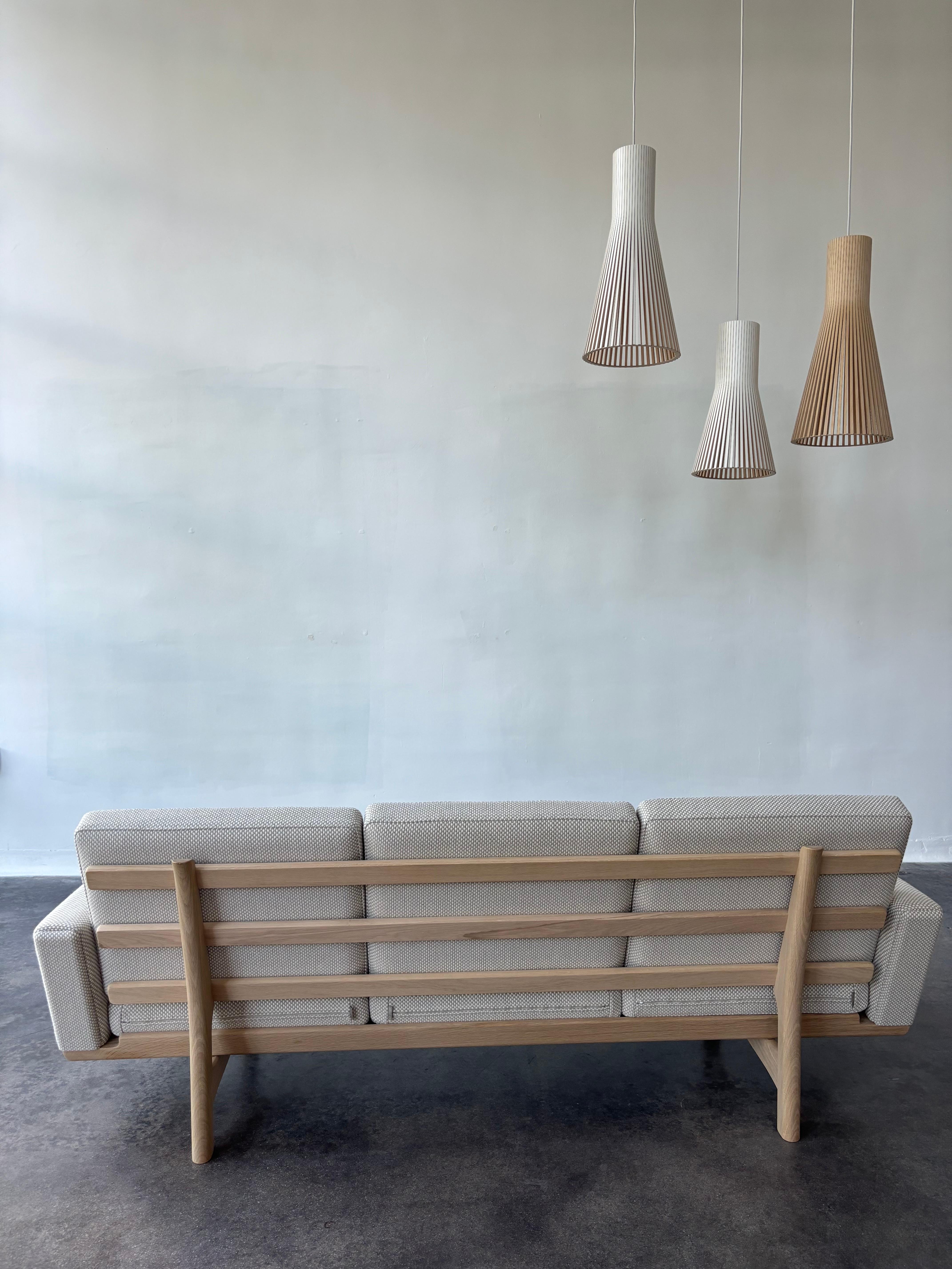 New Getama GE236 Sofa 3-Seater, Original Hans Wegner produced in 2023 For Sale 3