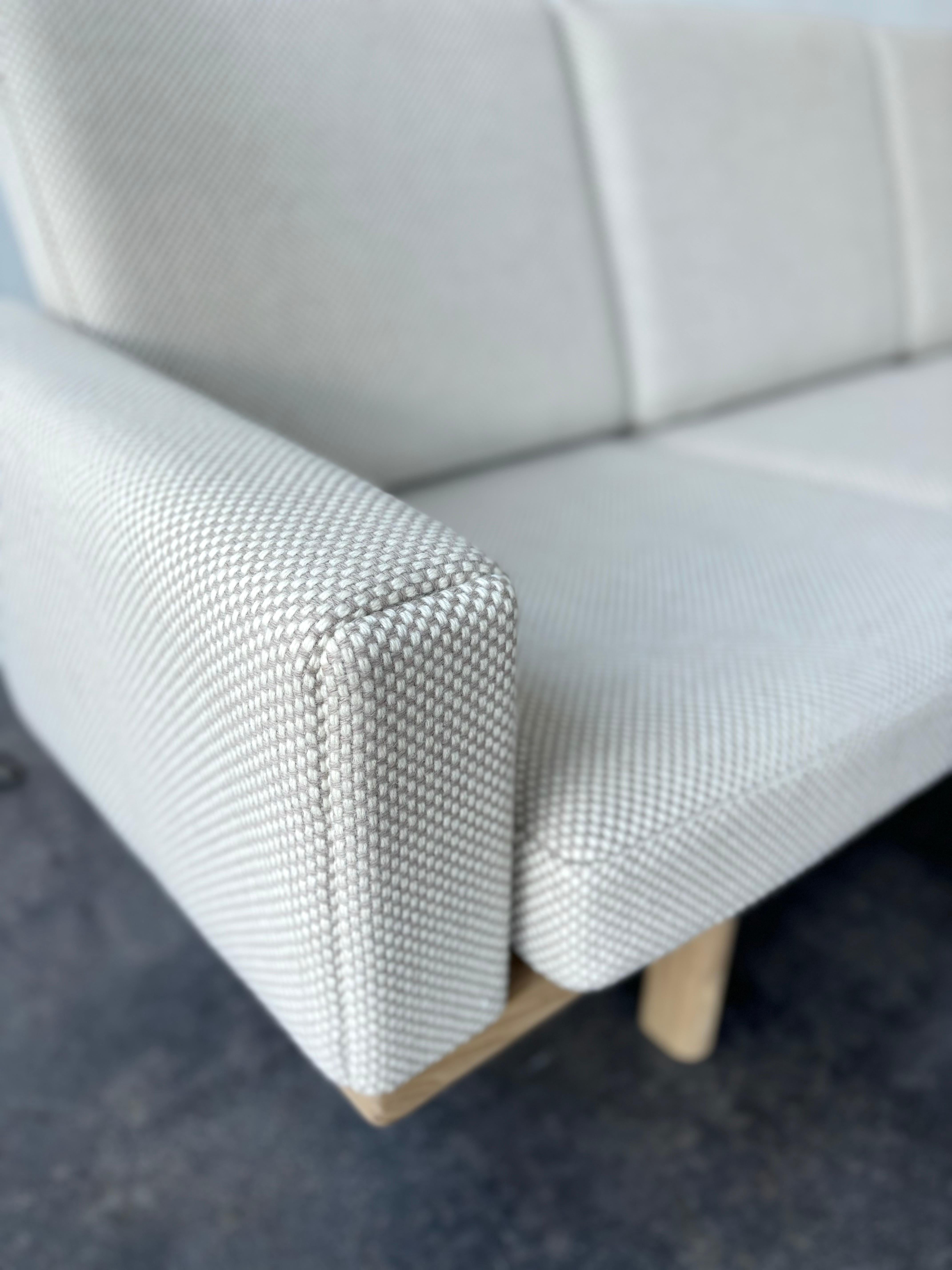 Danish New Getama GE236 Sofa 3-Seater, Original Hans Wegner produced in 2023 For Sale