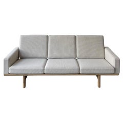 New Getama GE236 Sofa 3-Seater, Original Hans Wegner produced in 2023