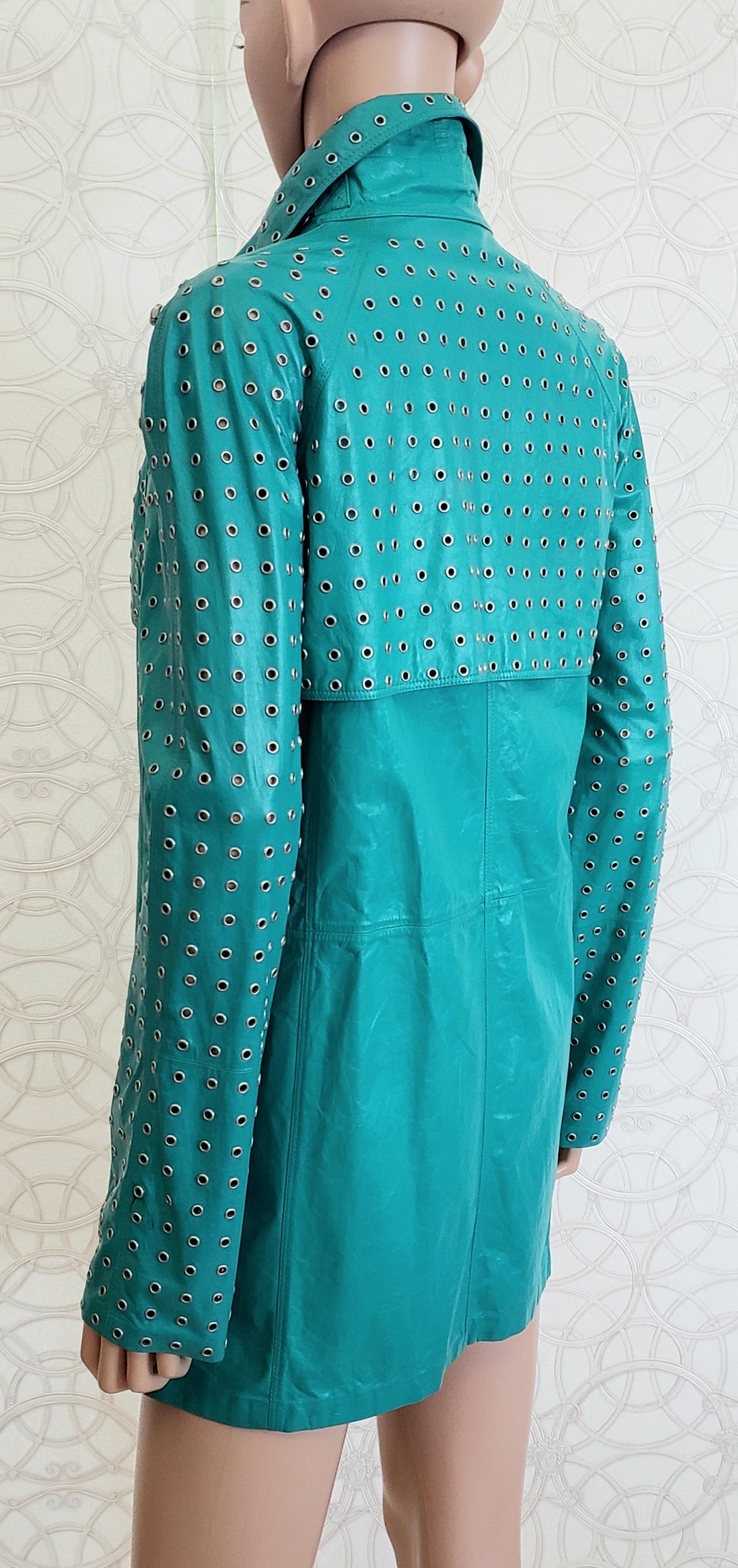 NEW GIANNI VERSACE EMERALD GREEN LEATHER JACKET with RIVETS Sz IT 40 - US 4/6 For Sale 1