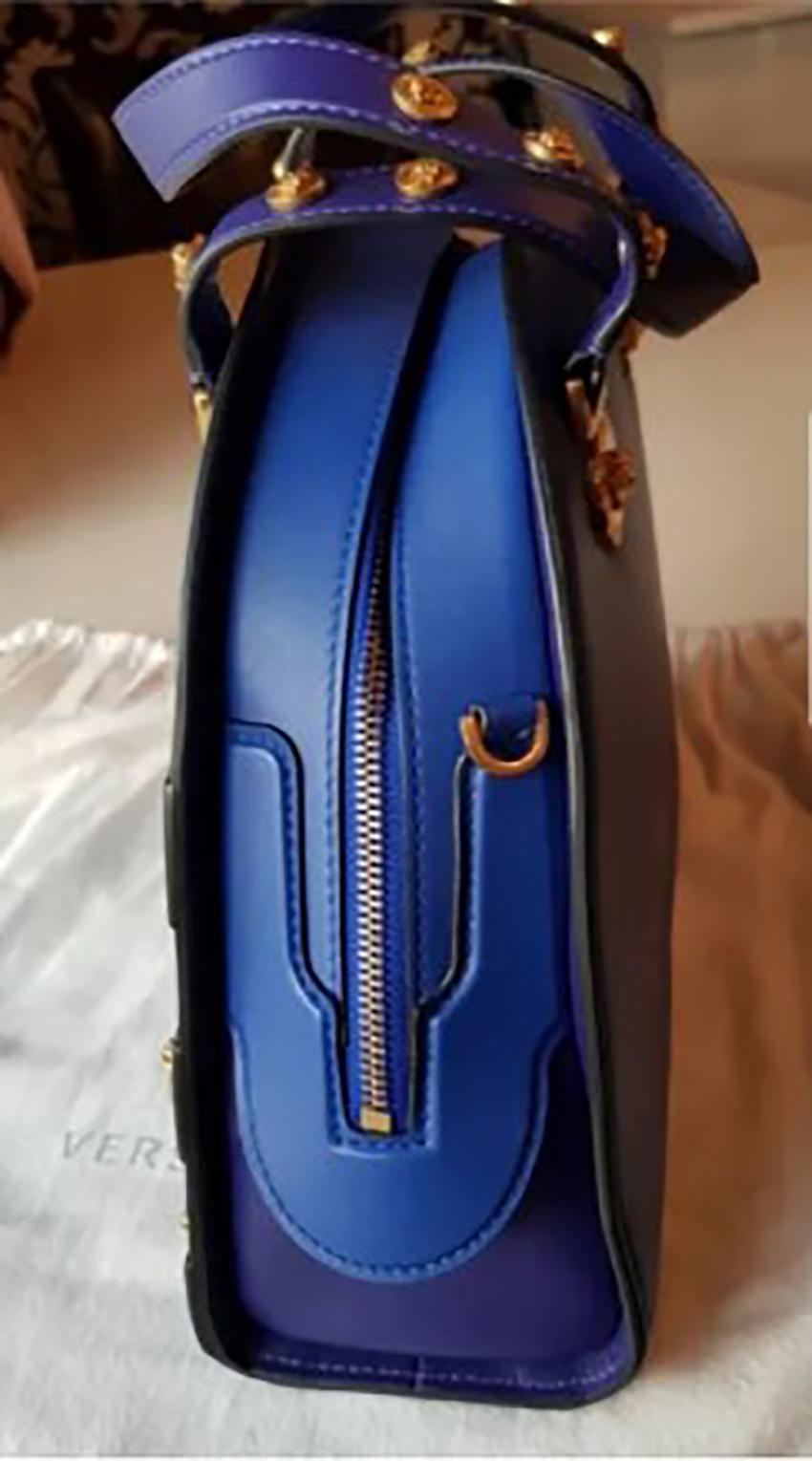 Women's New GIANNI VERSACE TRIBUTE BLUE LEATHER MEDALLION HANDBAG