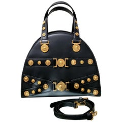 New GIANNI VERSACE TRIBUTE LARGE BLACK LEATHER MEDALLION HANDBAG