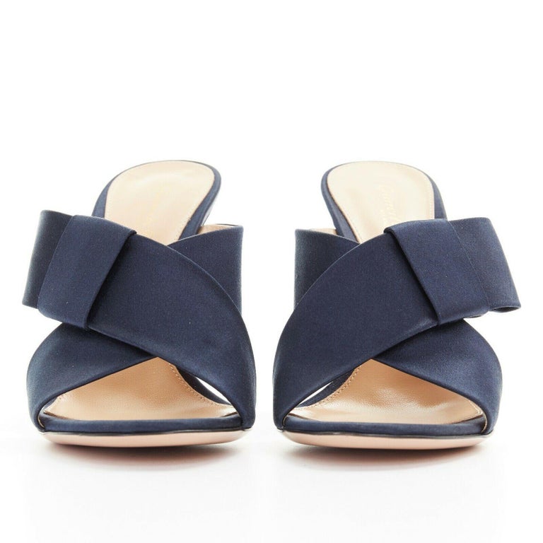 new GIANVITO ROSSI Obi navy blue satin bow open toe mule high heel EU37