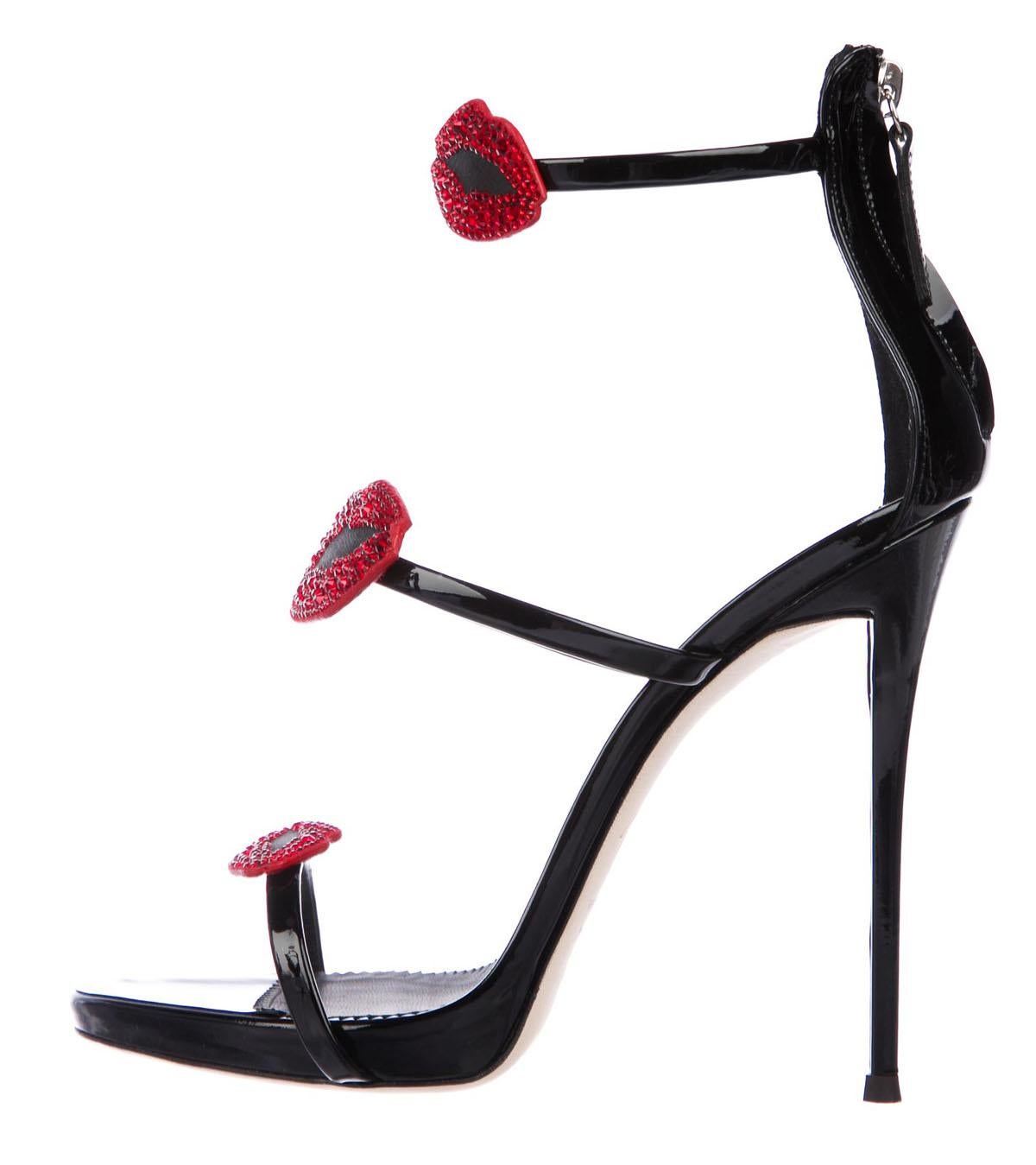 Giuseppe Zanotti *Coline* Patent Leather Sandals with Crystal Lips Appliqués.
Designer size 39 - US 9 ( This brand typically runs a half size small ).
A Big Kiss to You from Giuseppe Zanotti !!!
Giuseppe Zanotti patent leather sandal with suede and