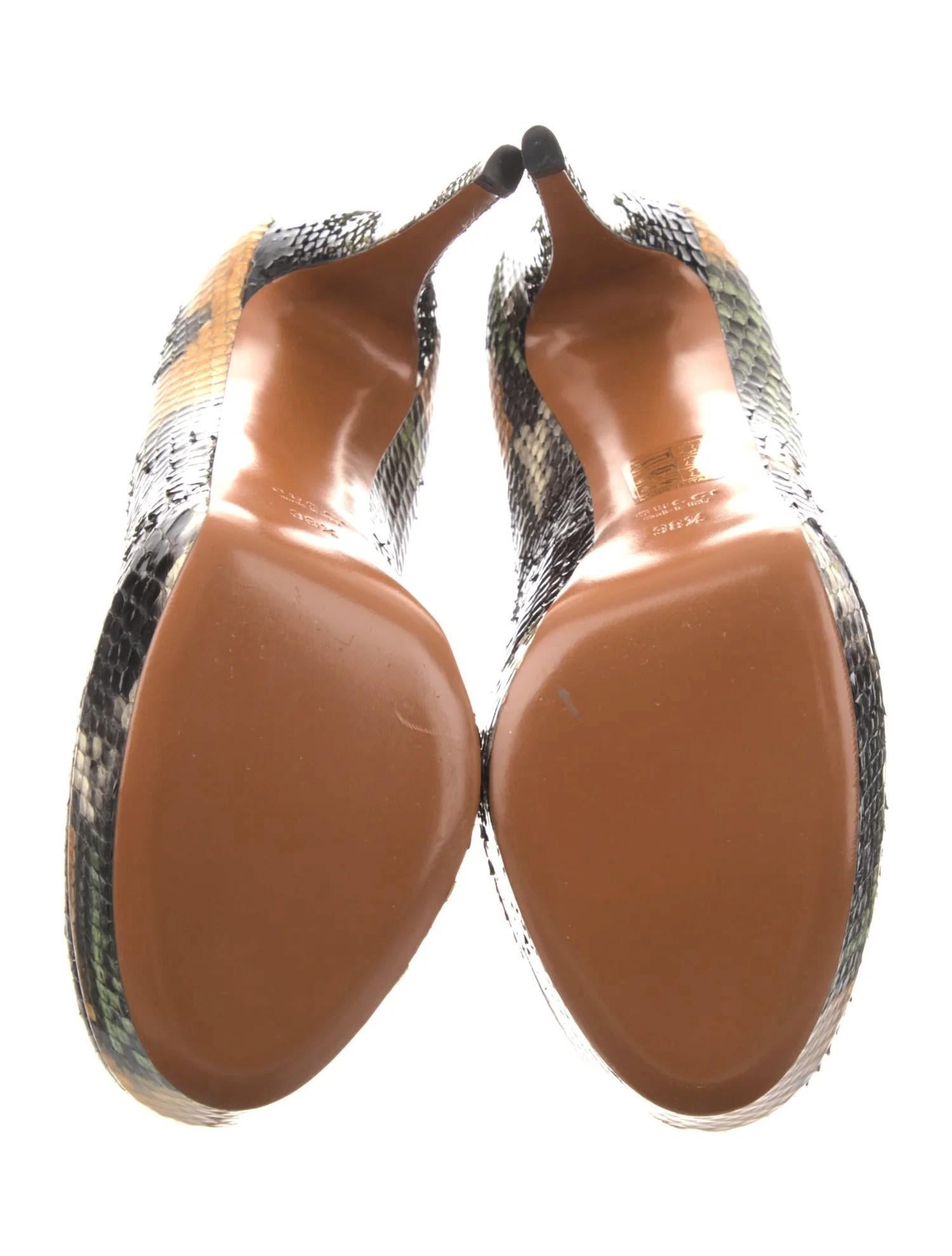 New Gucci 2012 Python Skakeskin Pump Heels Sz 38.5   $2425 1