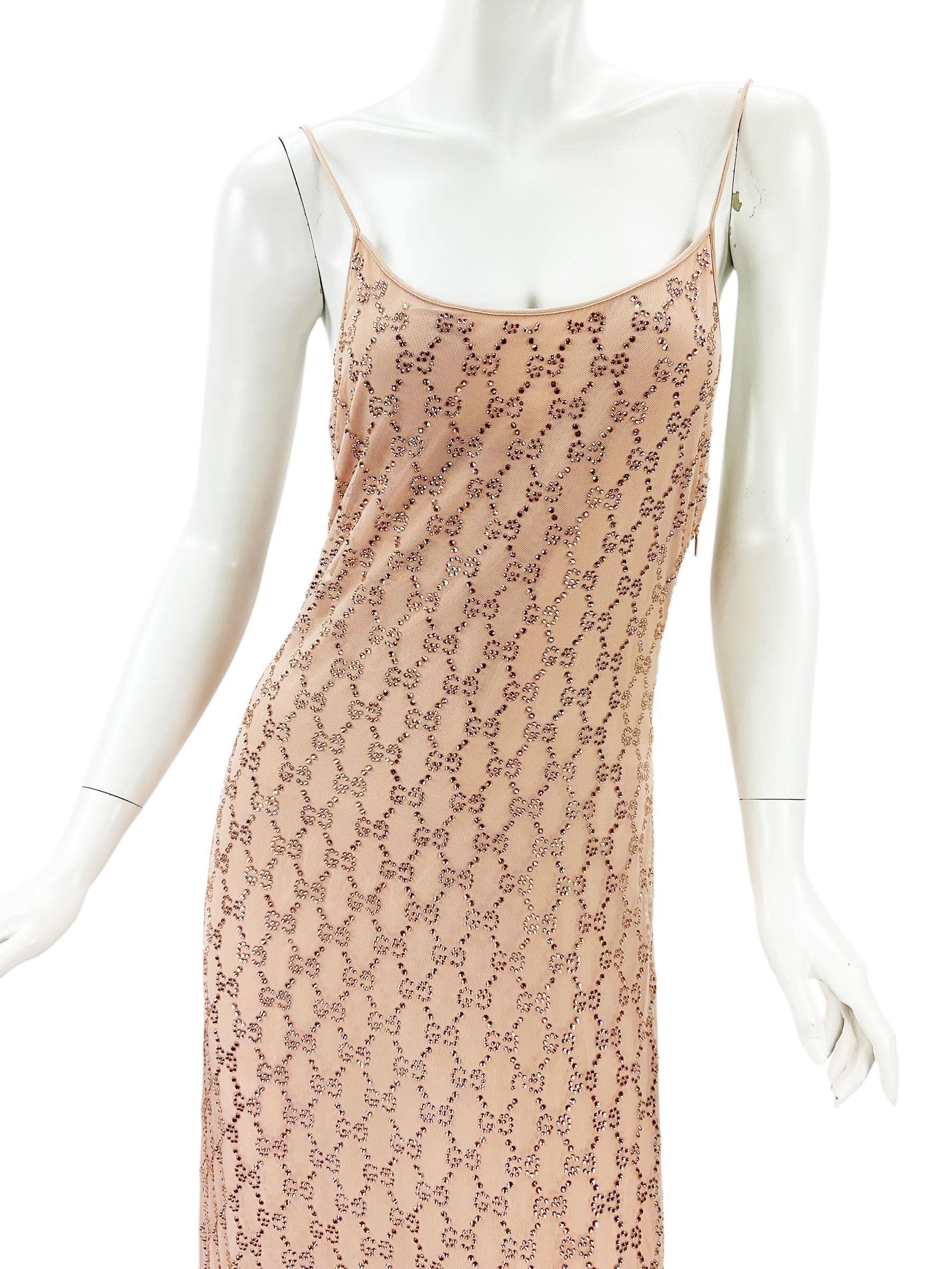 Beige New Gucci 2023 Collection Crystal GG Stretch Nylon Tulle Dusty Pink Dress It. 38 For Sale