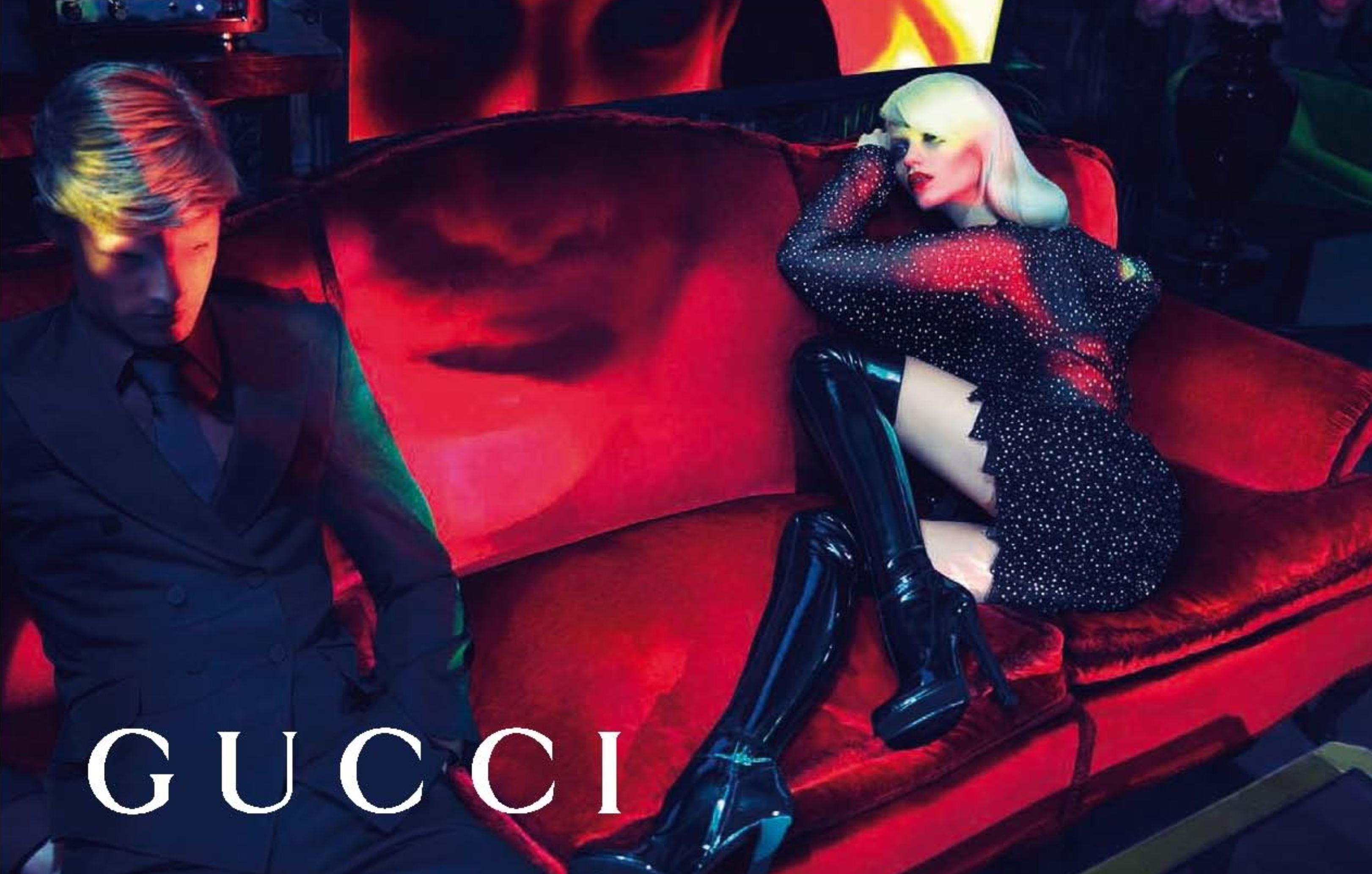 Gucci 90th Anniversary Ad Runway Vidéo Robe en soie F/W 2011 Taille 42 Neuf - En vente à Ashburn, VA
