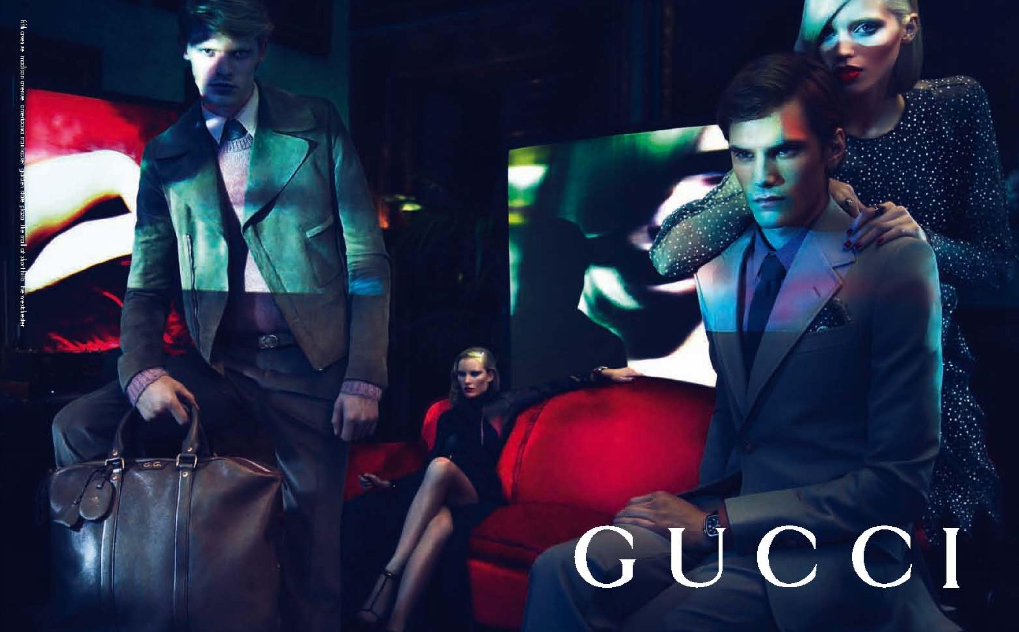 Gucci 90th Anniversary Ad Runway Vidéo Robe en soie F/W 2011 Taille 42 Pour femmes en vente
