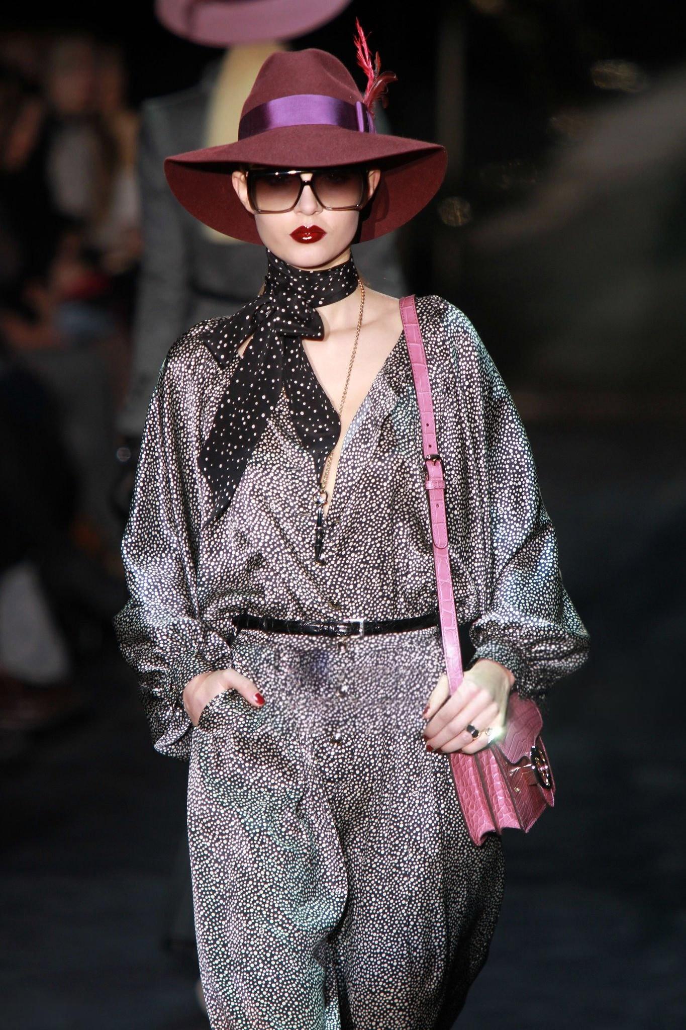 Women's New Gucci 90th Anniversary Runway Silk JUMPSUIT 2011 Sz 38 with a 1970's Vibe For Sale