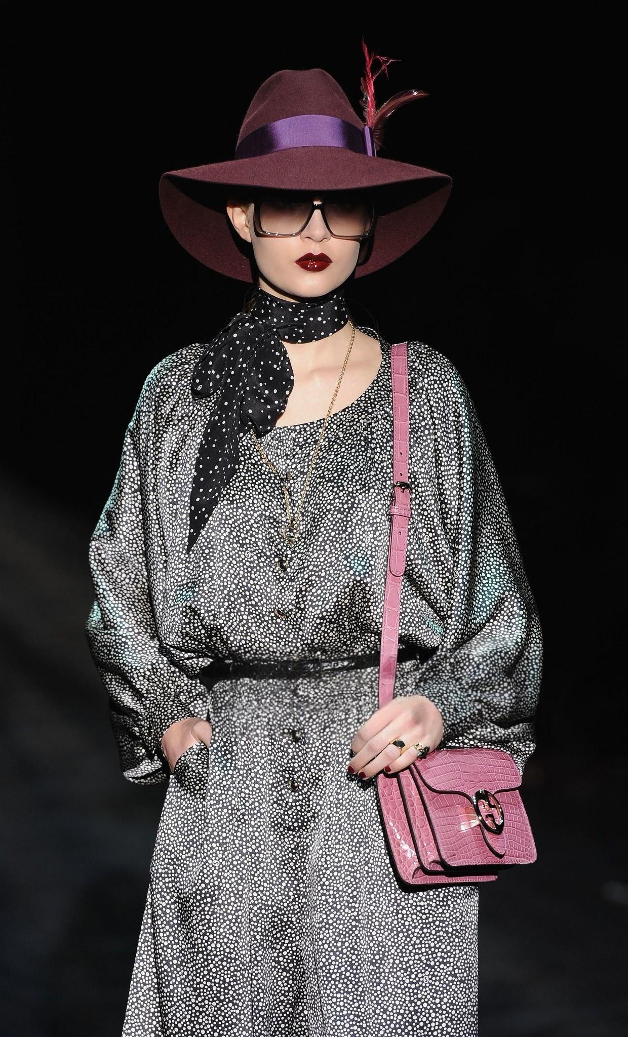 New Gucci 90th Anniversary Runway Silk JUMPSUIT 2011 Sz 38 with a 1970's Vibe For Sale 1