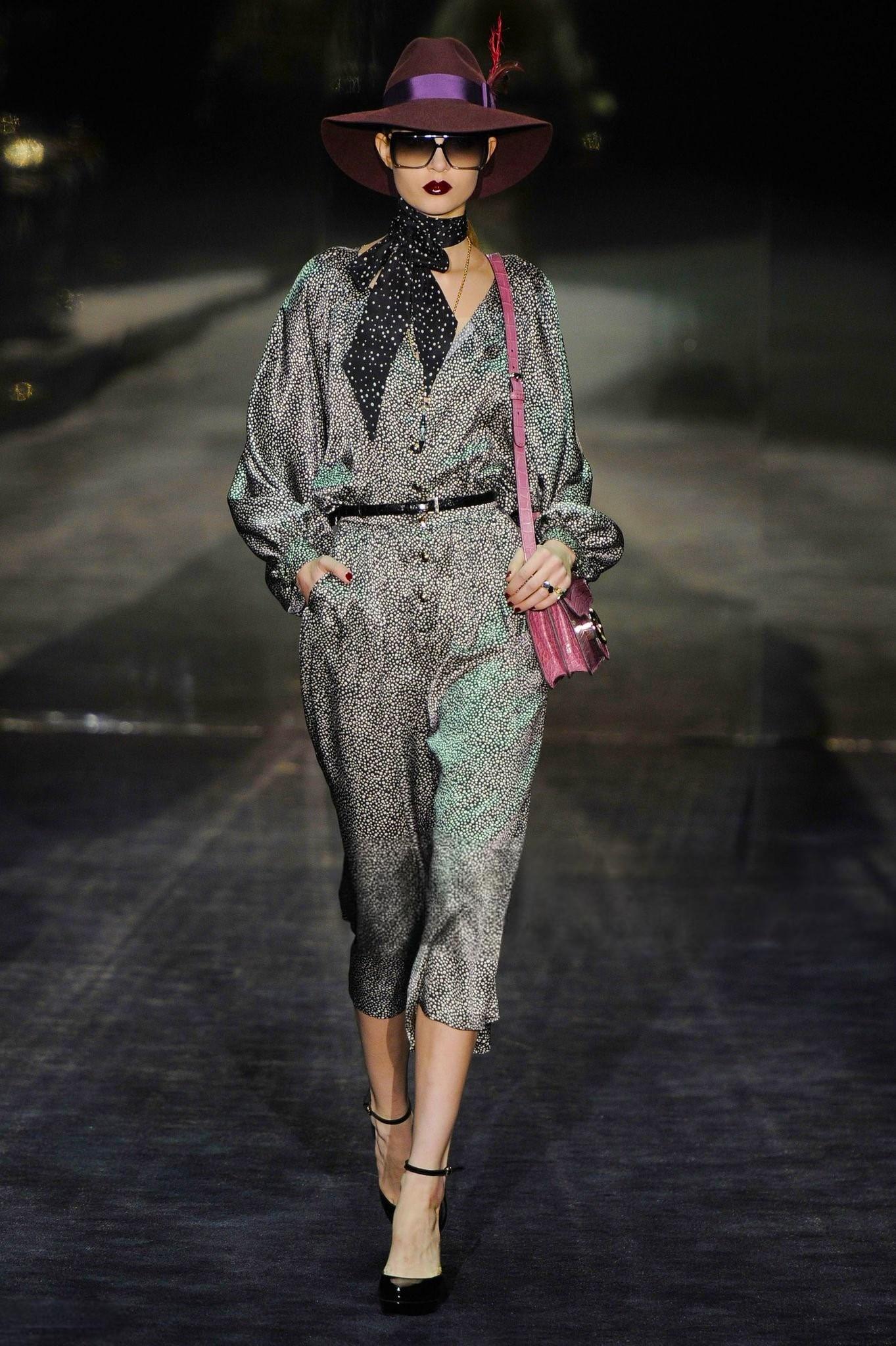 New Gucci 90th Anniversary Runway Silk JUMPSUIT 2011 Sz 38 with a 1970's Vibe For Sale 2