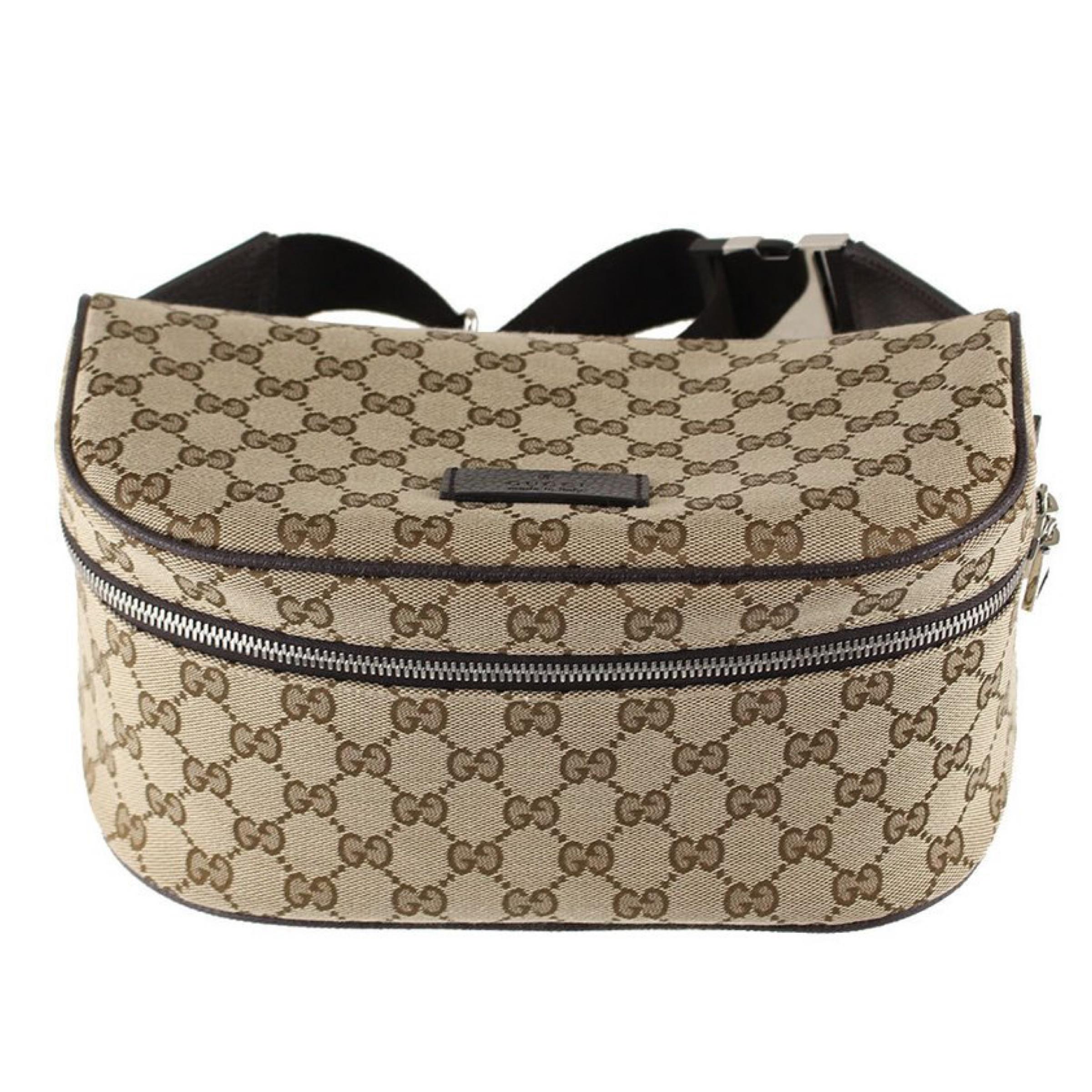 New Gucci Beige Canvas Monogram Pochette Fanny Pack Crossbody Shoulder Bag 

Authenticity Guaranteed

DETAILS
Brand: Gucci
Condition: Brand new
Gender: Unisex
Category: Waist nag
Color: Beige and brown
Material: Canvas and leather
Monogram GG