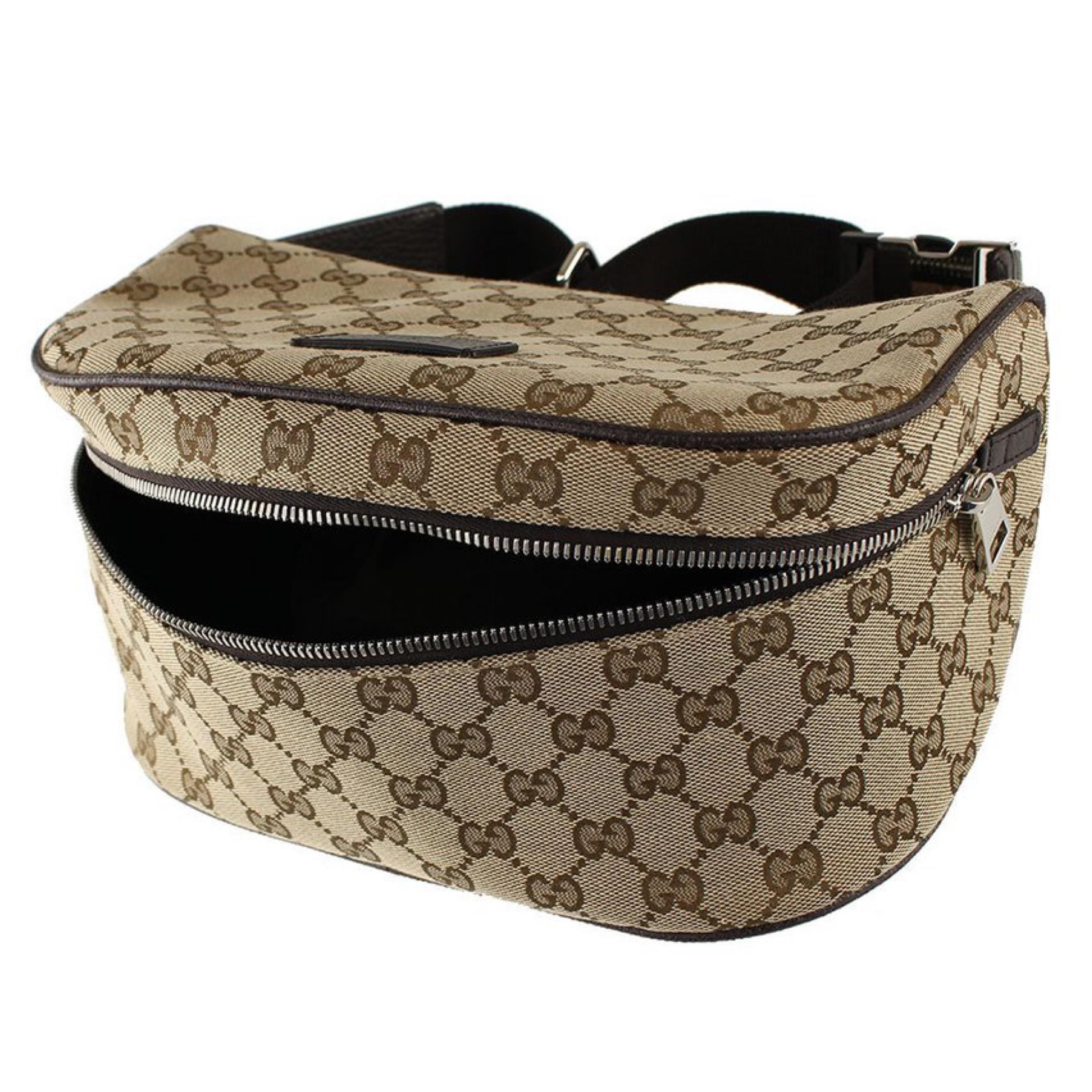 NEW Gucci Beige Canvas Monogram Shoulder Pochette Crossbody Bag For Sale 3