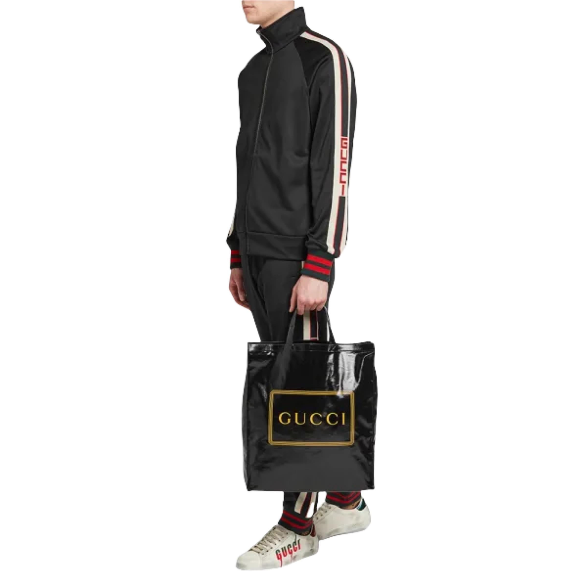 NEU Gucci Tote Bag aus beschichtetem Stoff mit schwarz-goldenem Logodruck im Angebot 8