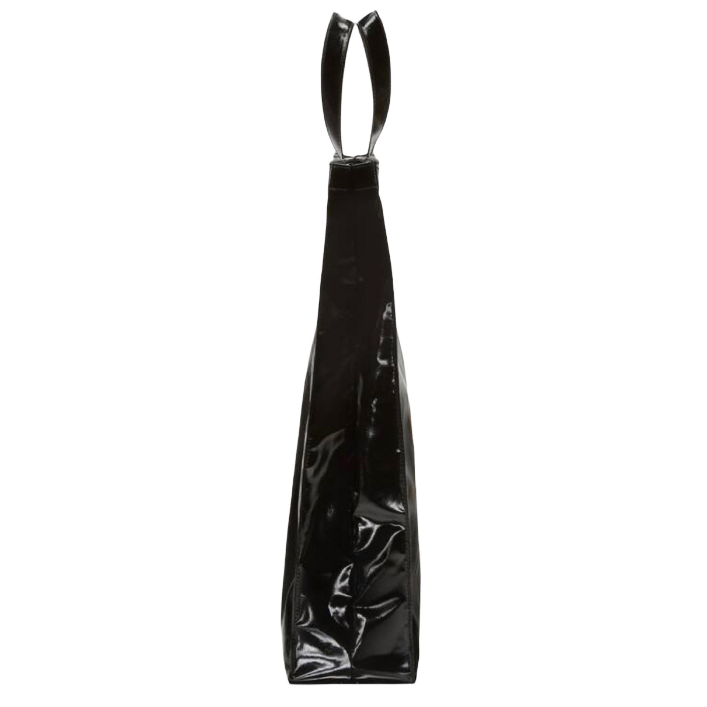NEU Gucci Tote Bag aus beschichtetem Stoff mit schwarz-goldenem Logodruck im Angebot 1