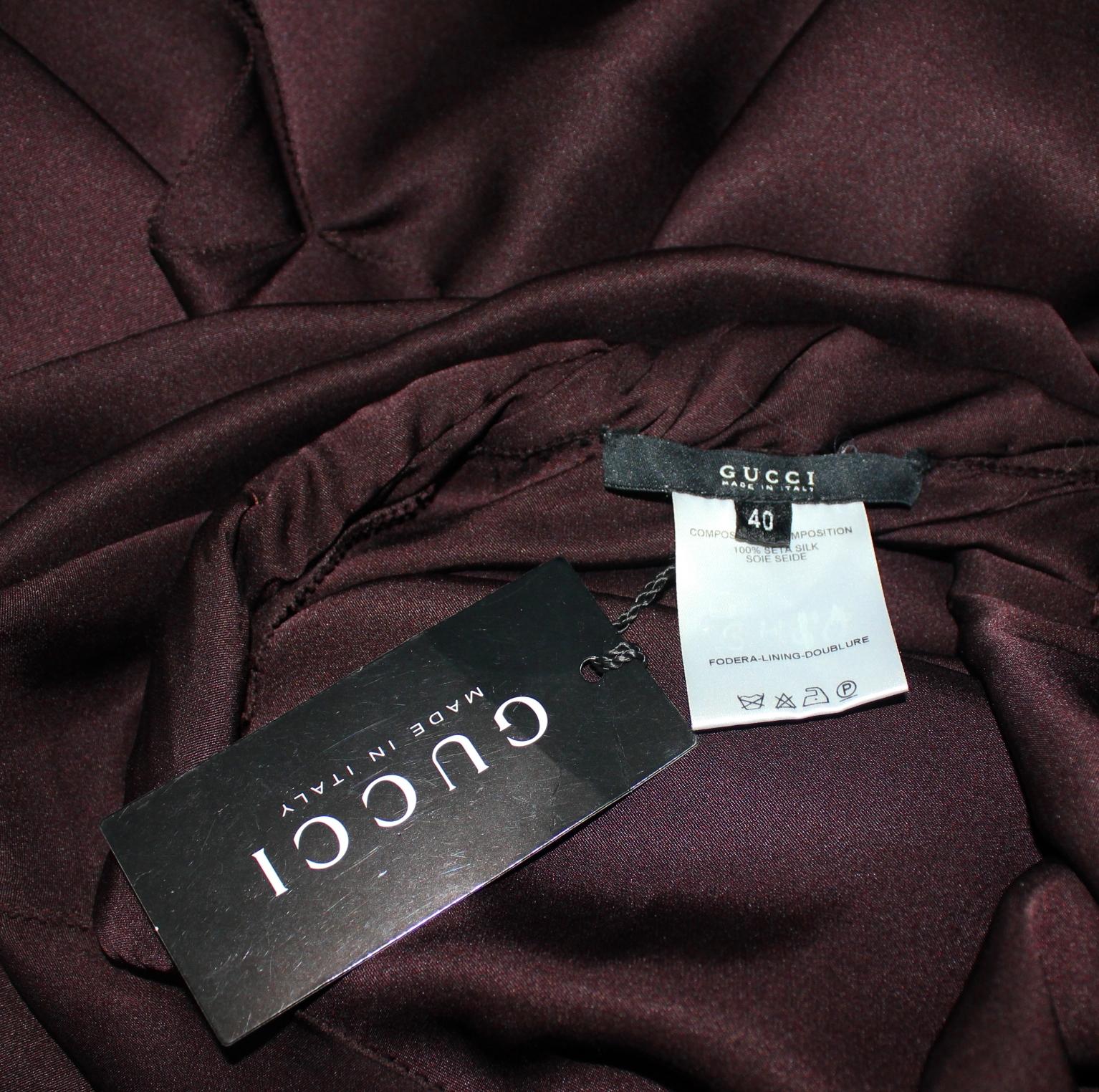 NEU Gucci by Tom Ford 2002 Abendkleid aus Seidenleder mit Paneelschleppe 40 im Angebot 2