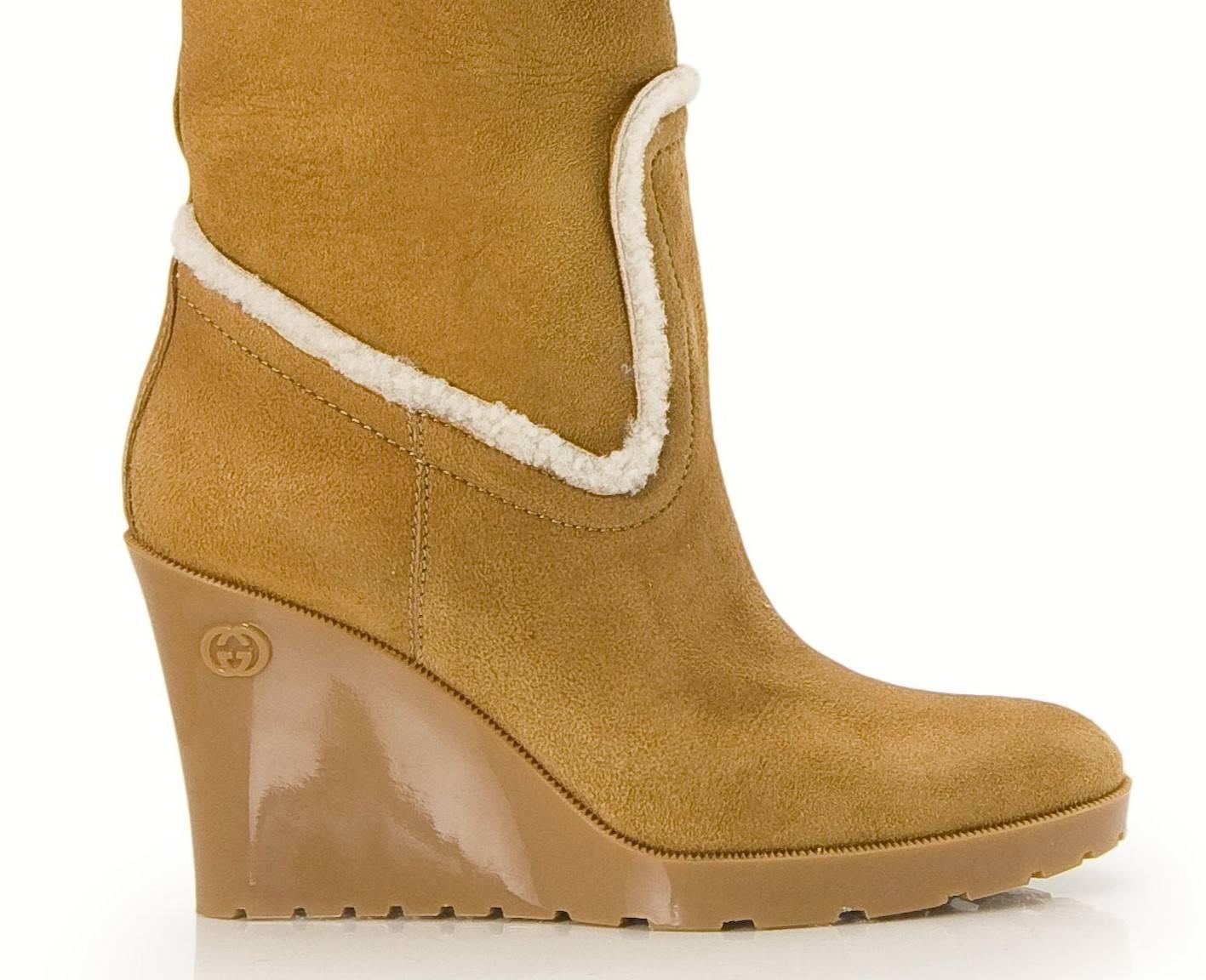 New Gucci Camel Lambskin Shearling Wedge Boots Sz 8.5 Neuf à Leesburg, VA