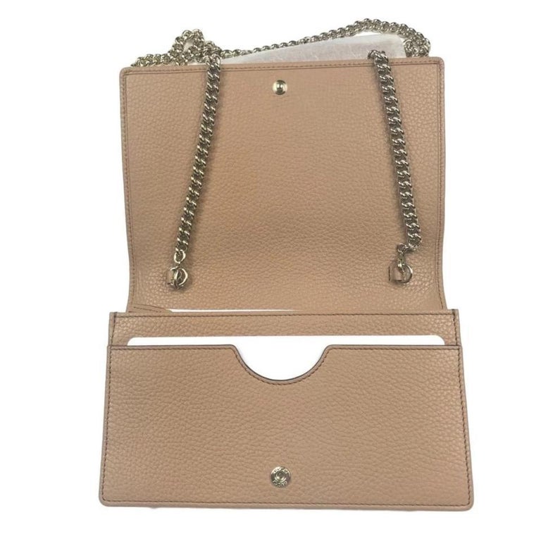 Gucci Soho Disco GG Camelia Beige Tassel Chain Crossbody Bag – Queen Bee of  Beverly Hills