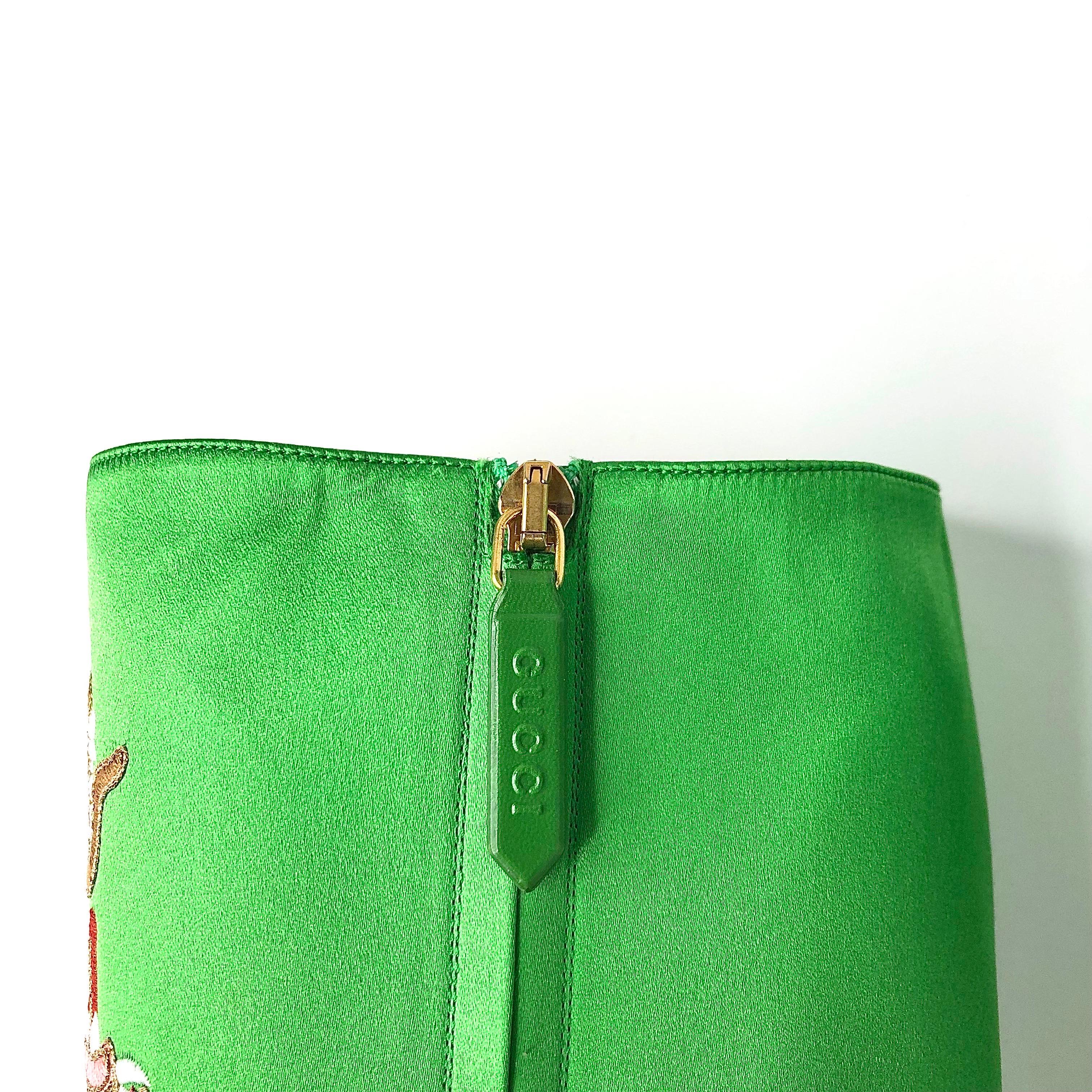 NUEVO Gucci Dragón de caramelo con lazo bordado Botas altas a la rodilla con adornos de cristal 36 en venta 3
