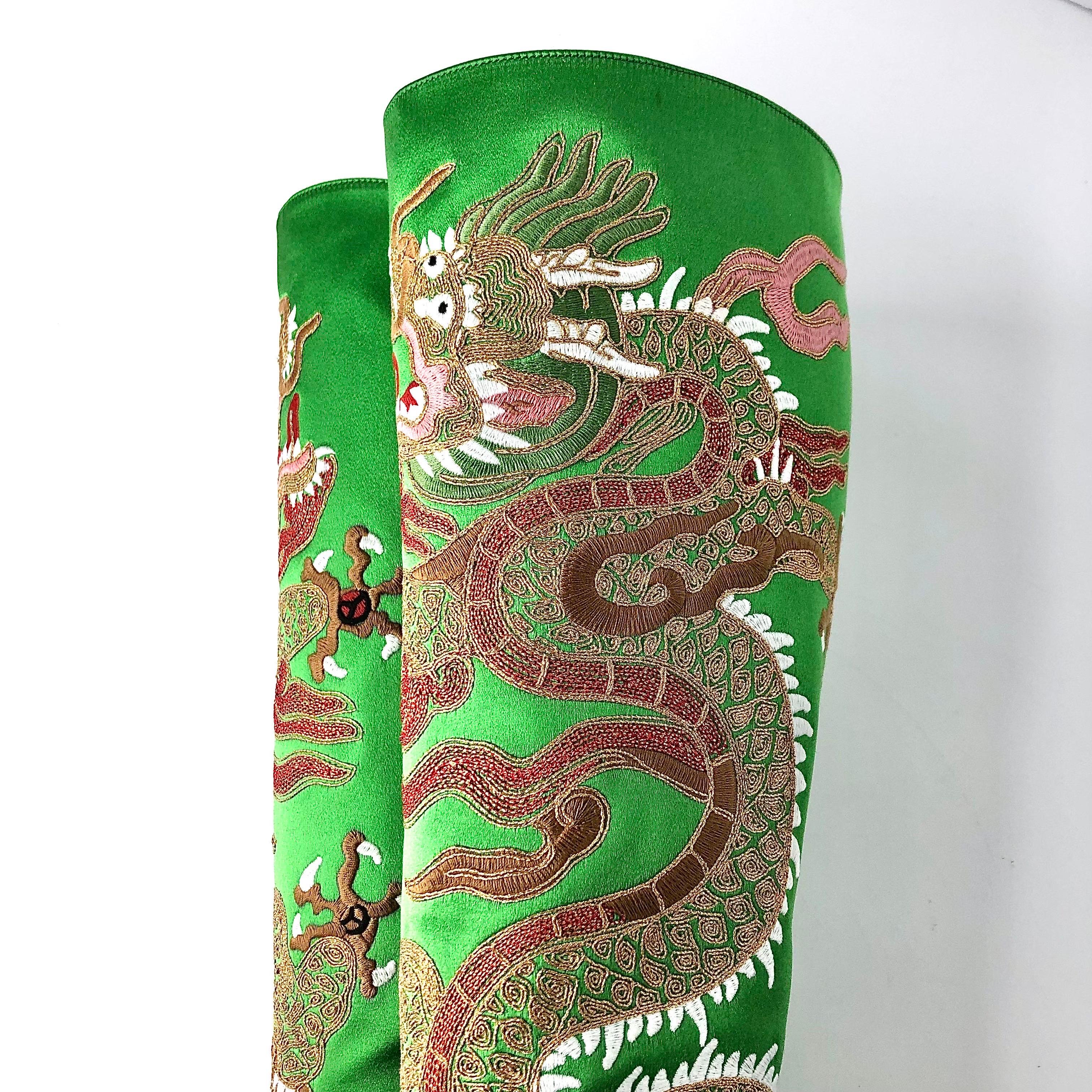 NUEVO Gucci Dragón de caramelo con lazo bordado Botas altas a la rodilla con adornos de cristal 36 en venta 4