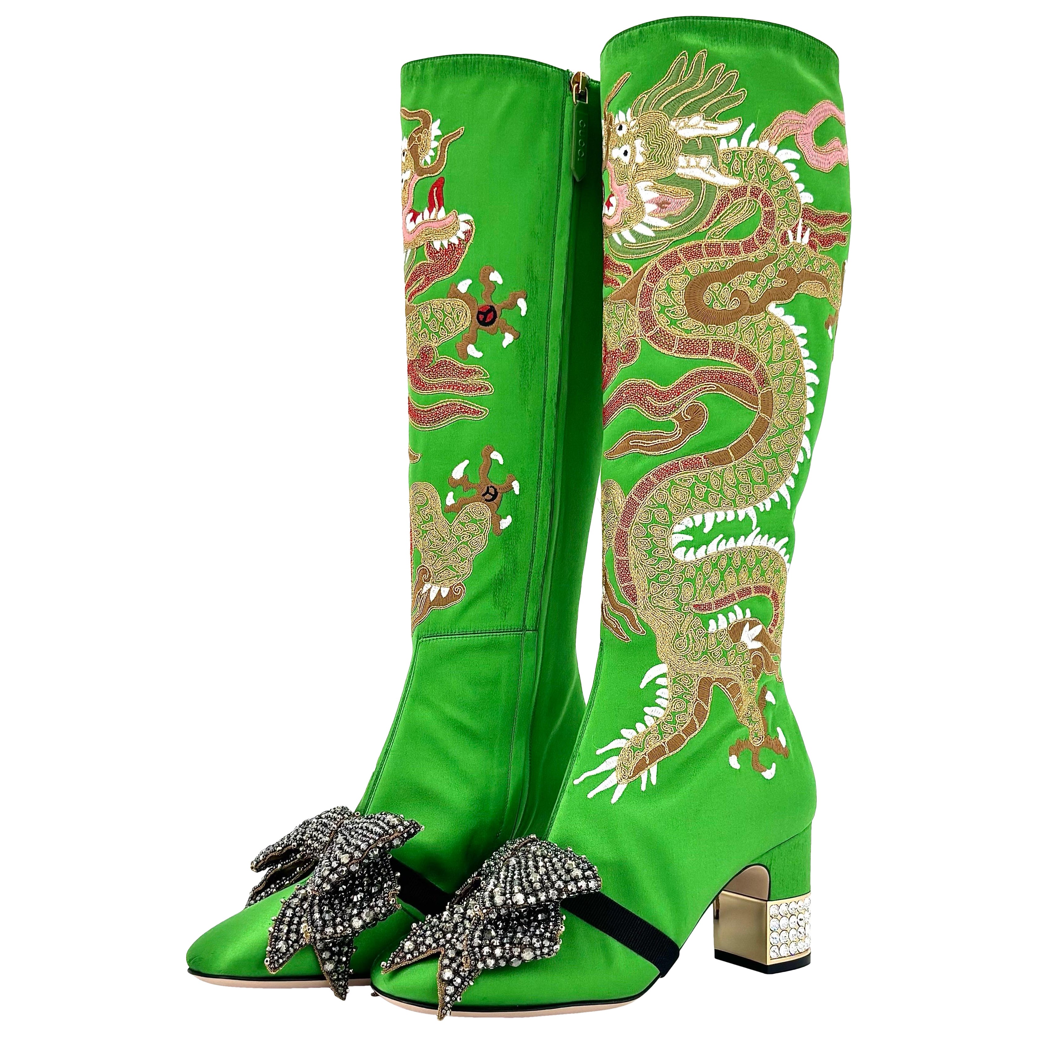 NUEVO Gucci Dragón de caramelo con lazo bordado Botas altas a la rodilla con adornos de cristal 37.5