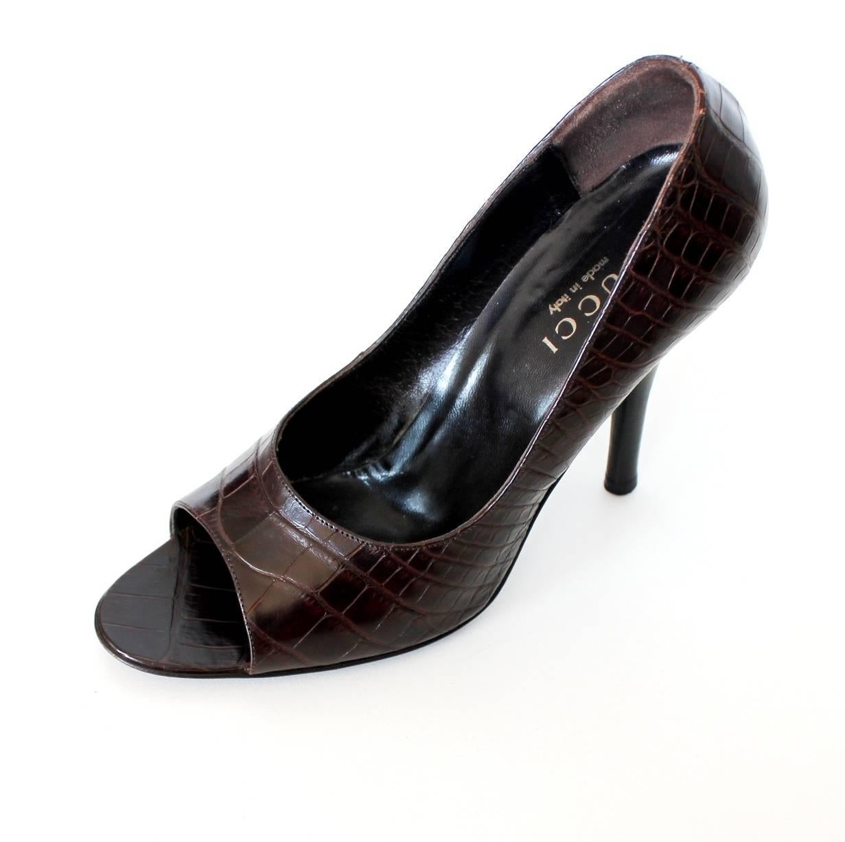 Black NEW Gucci Exotic Chocolate Brown Alligator Skin High Heel Peep Toes Sandals
