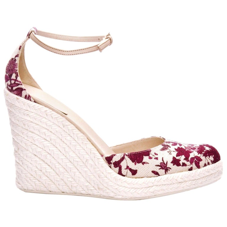 New Gucci Cruise 2007 Runway Flora Wedge Espadrille Heels Sz 8 For Sale at  1stDibs
