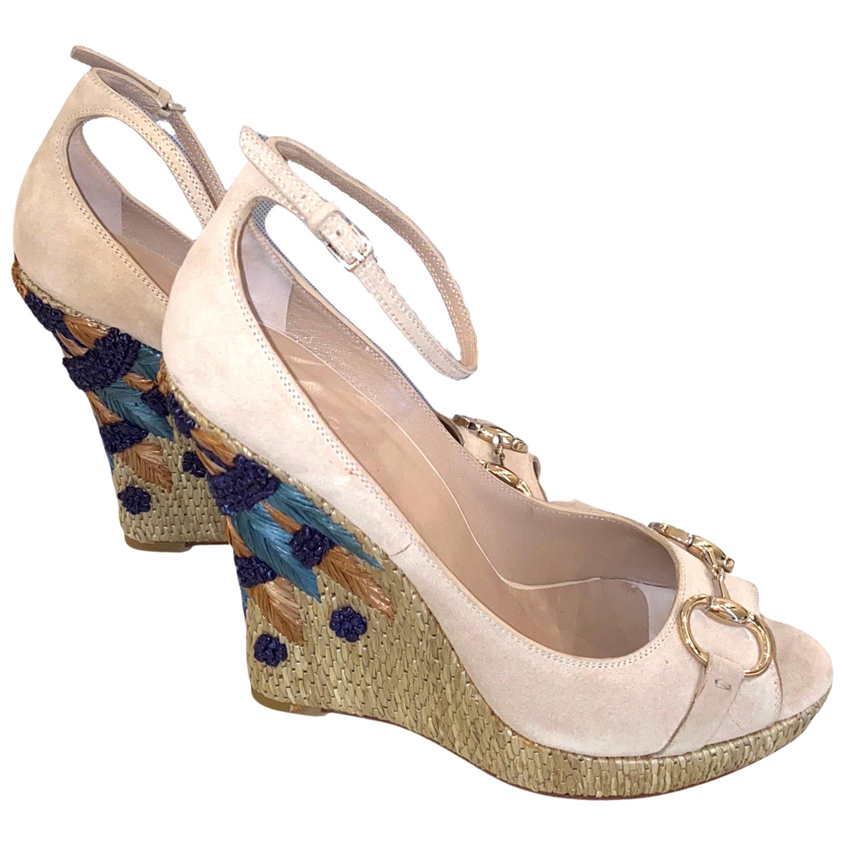 NEW Gucci Embroidered Floral Suede Horsebit Platform Wedge Sandals High Heels 8 For Sale