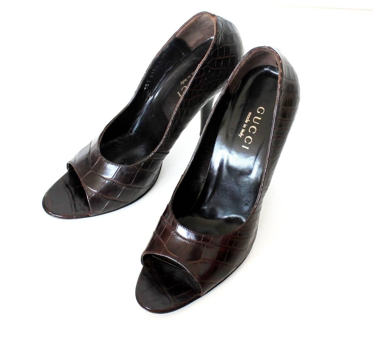 Black NEW Gucci Exotic Chocolate Brown Alligator Skin High Heel Peep Toes Sandals 39.5 For Sale