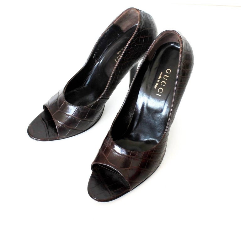 Black NEW Gucci Exotic Chocolate Brown Alligator Skin High Heel Peep Toes Sandals For Sale