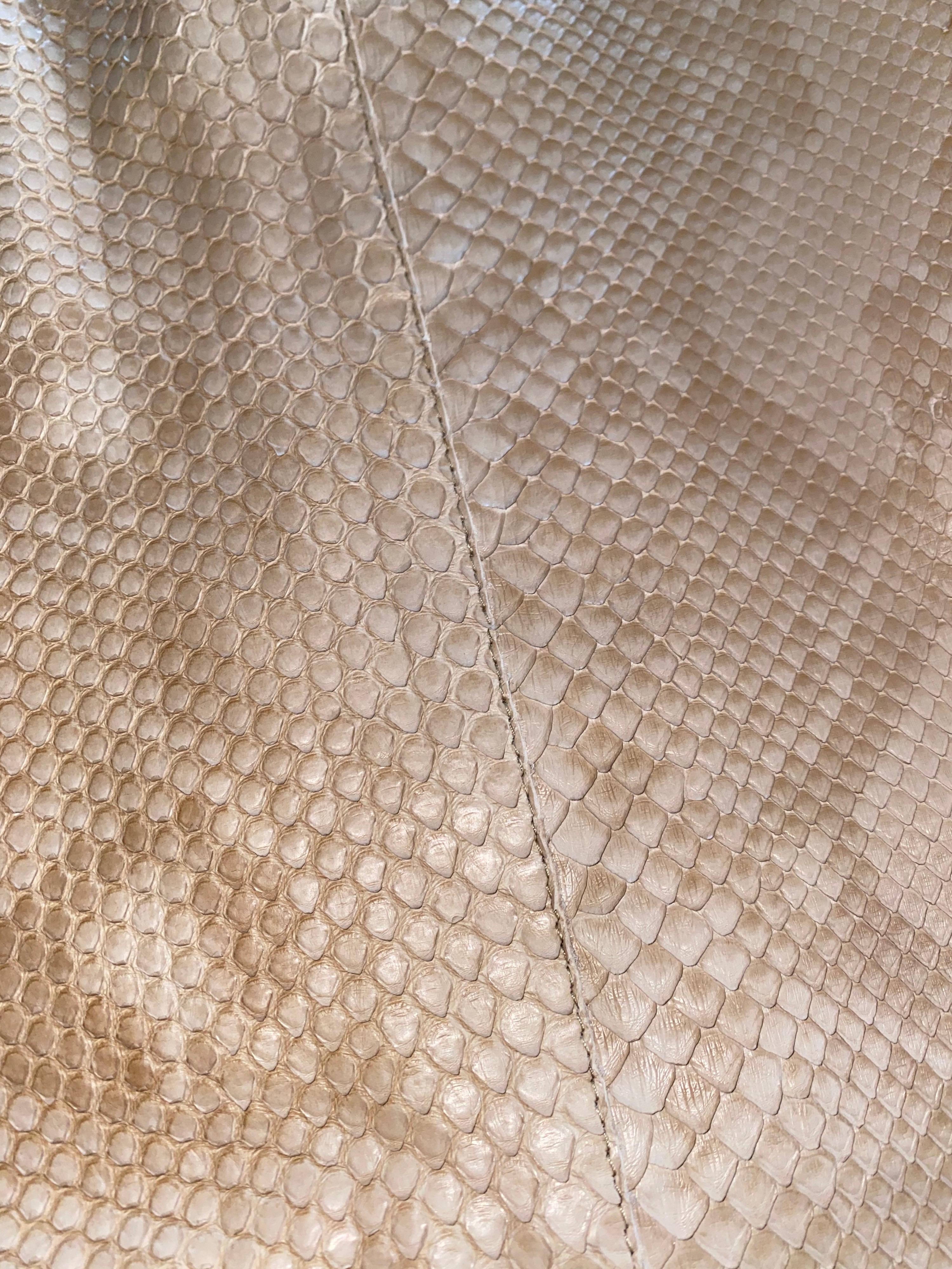 Donna NUOVO Gucci Pelle di serpente esotico in pelle Mat Top Camicia Camicetta 42